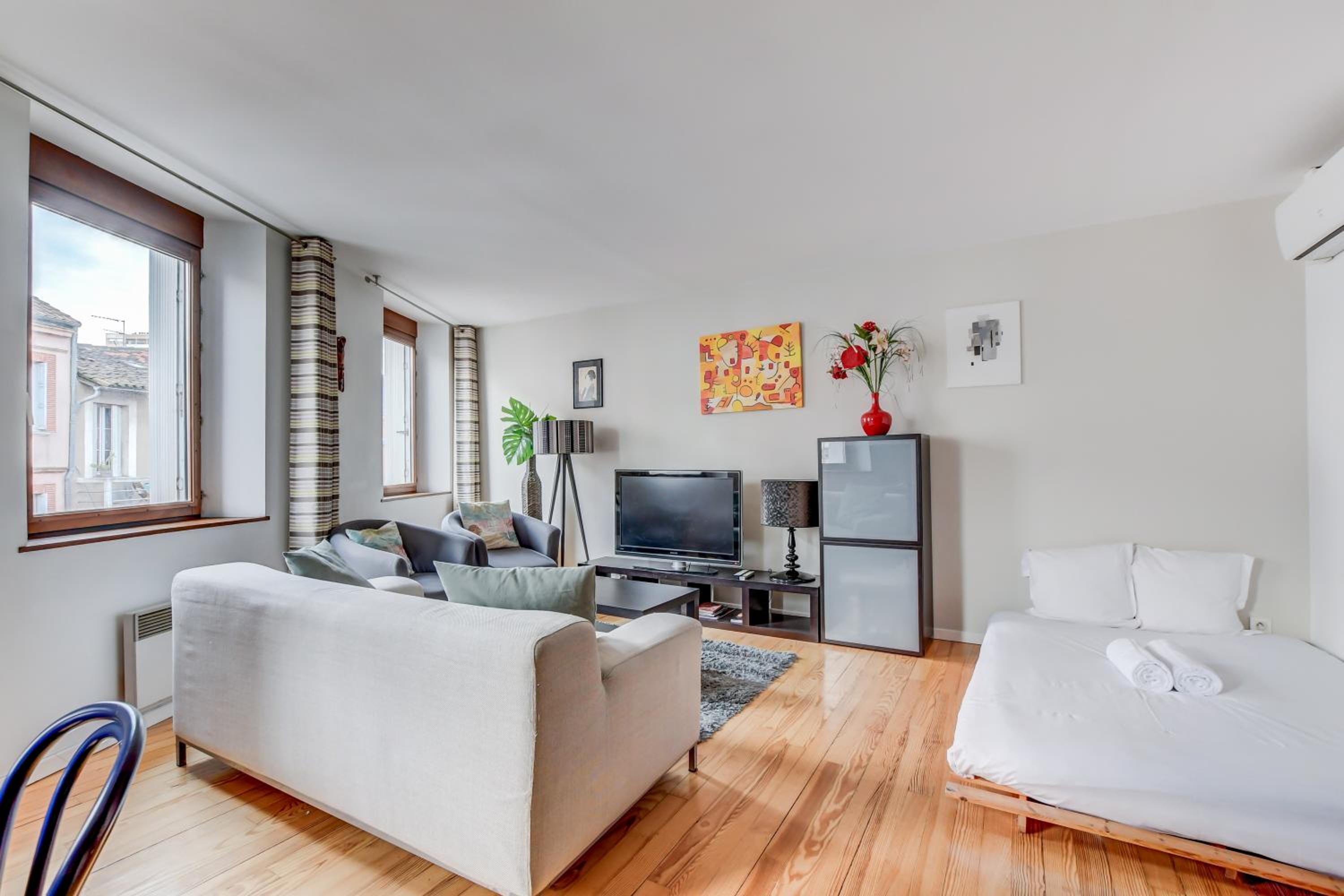 Duplex Tolosa - Pont-Neuf, Dôme de la Grave, 2 BDRs 85m2, AC, Free private car park 200m away - T3 85m2 avec clim, parking couvert gratuit à 200m
