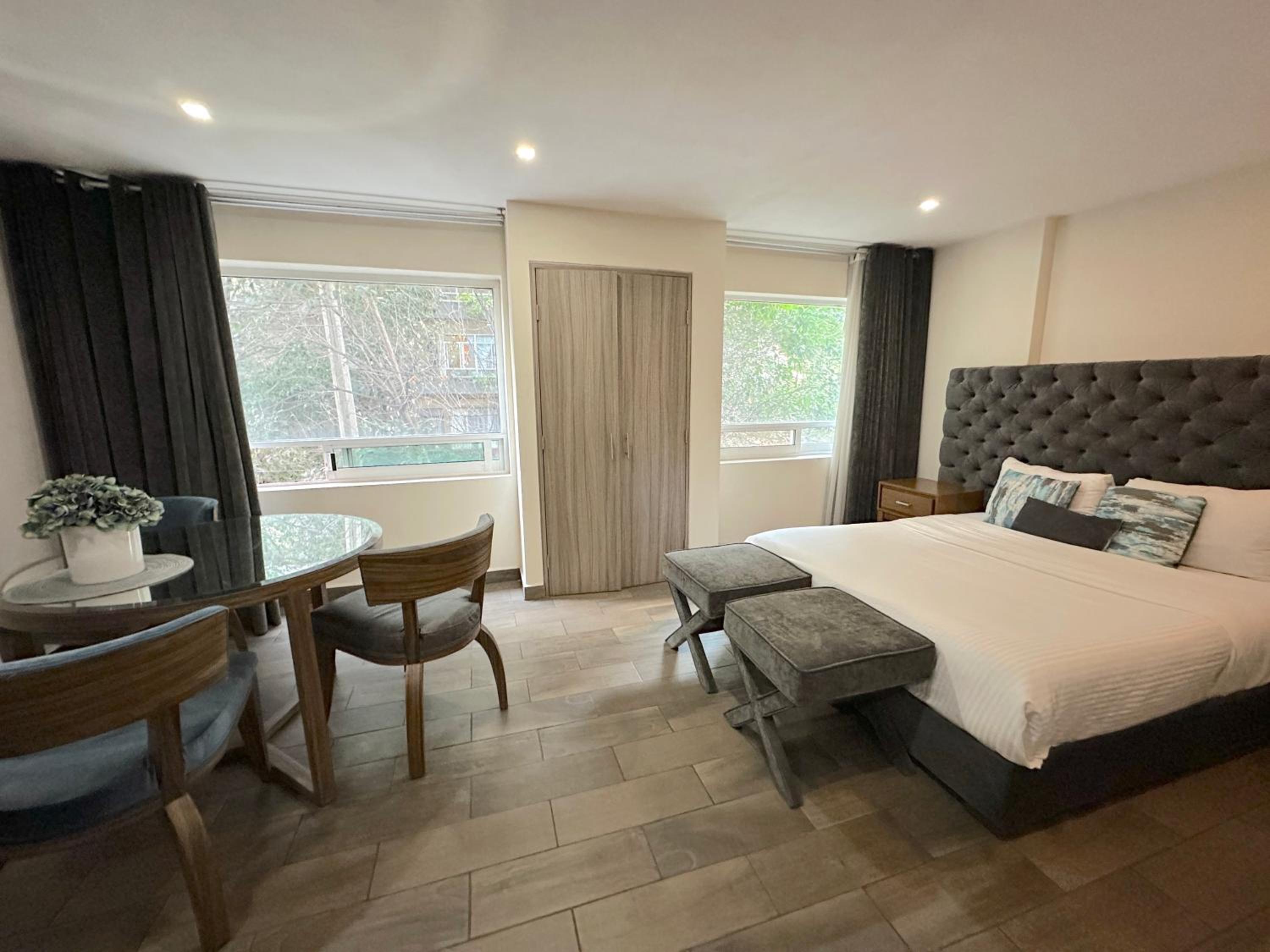 Suites Rio Elba