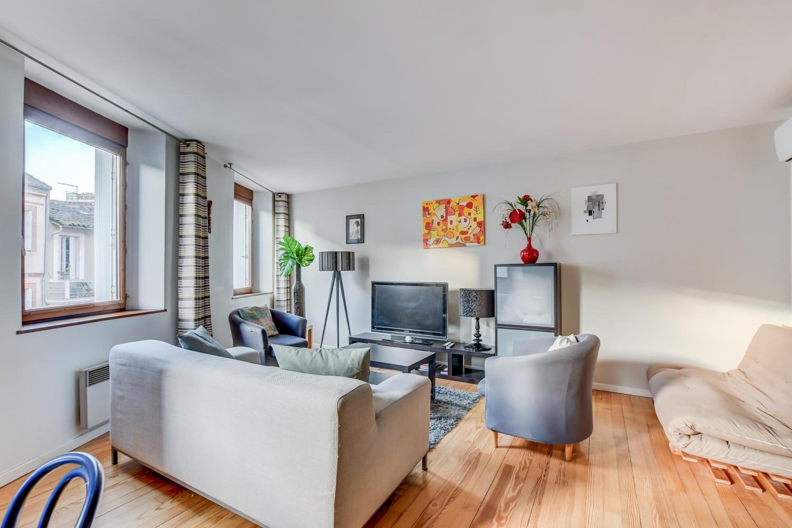 Duplex Tolosa - Pont-Neuf, Dôme de la Grave, 2 BDRs 85m2, AC, Free private car park 200m away - T3 85m2 avec clim, parking couvert gratuit à 200m