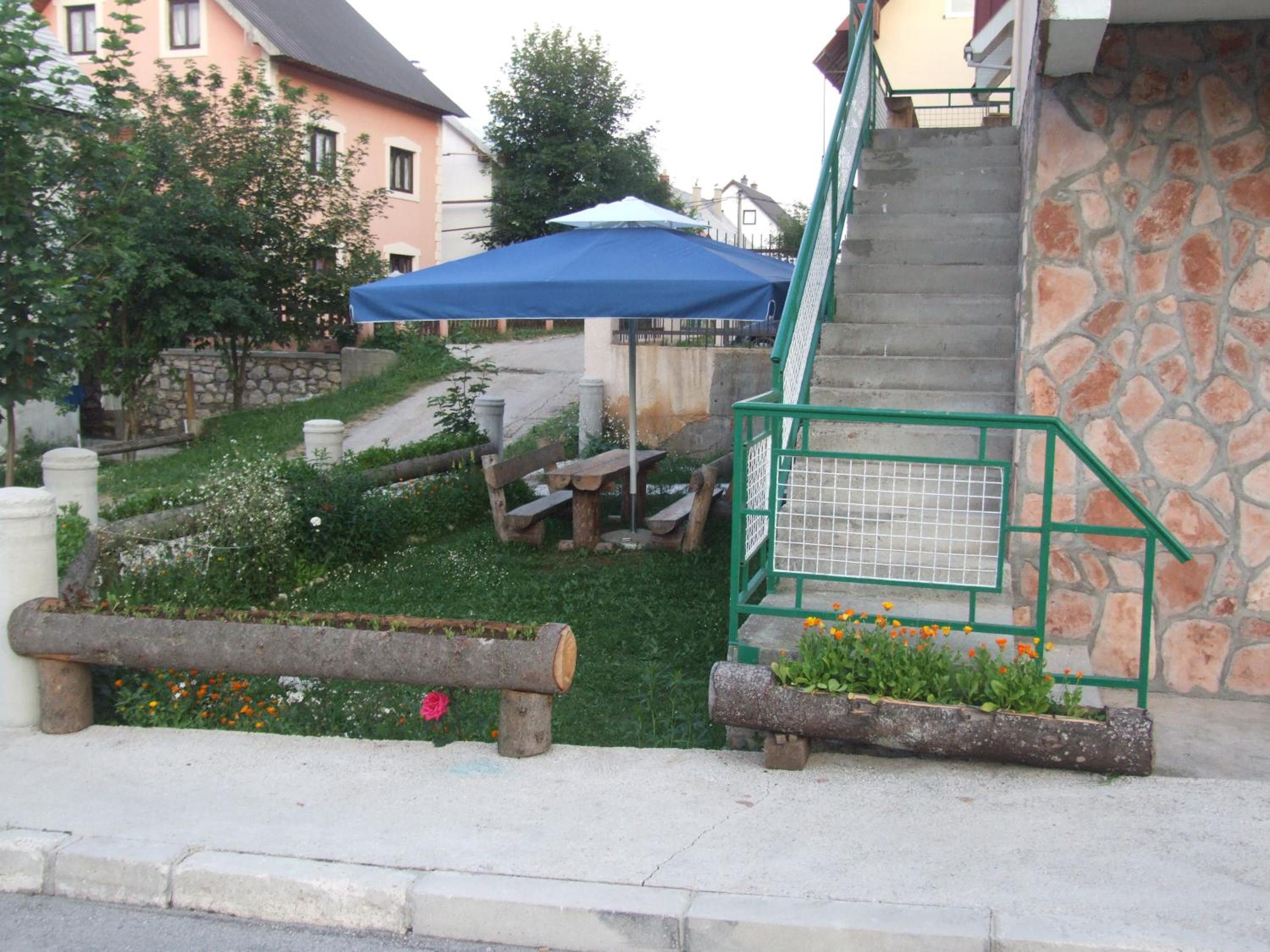Photo 23