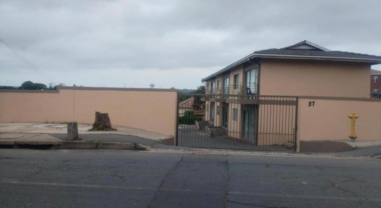 Wood Road Apartments