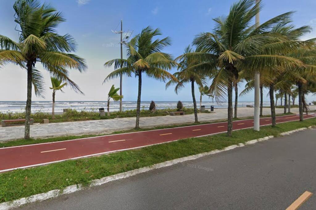 Aconchegante casa a 50m da praia