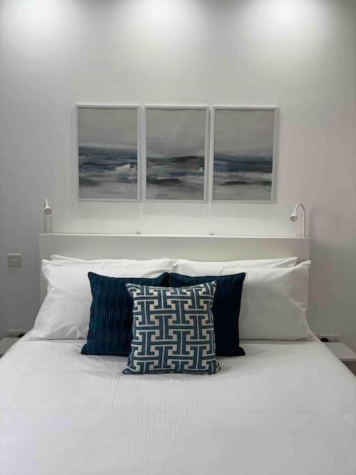 Sandstone Apartment 17 view 4