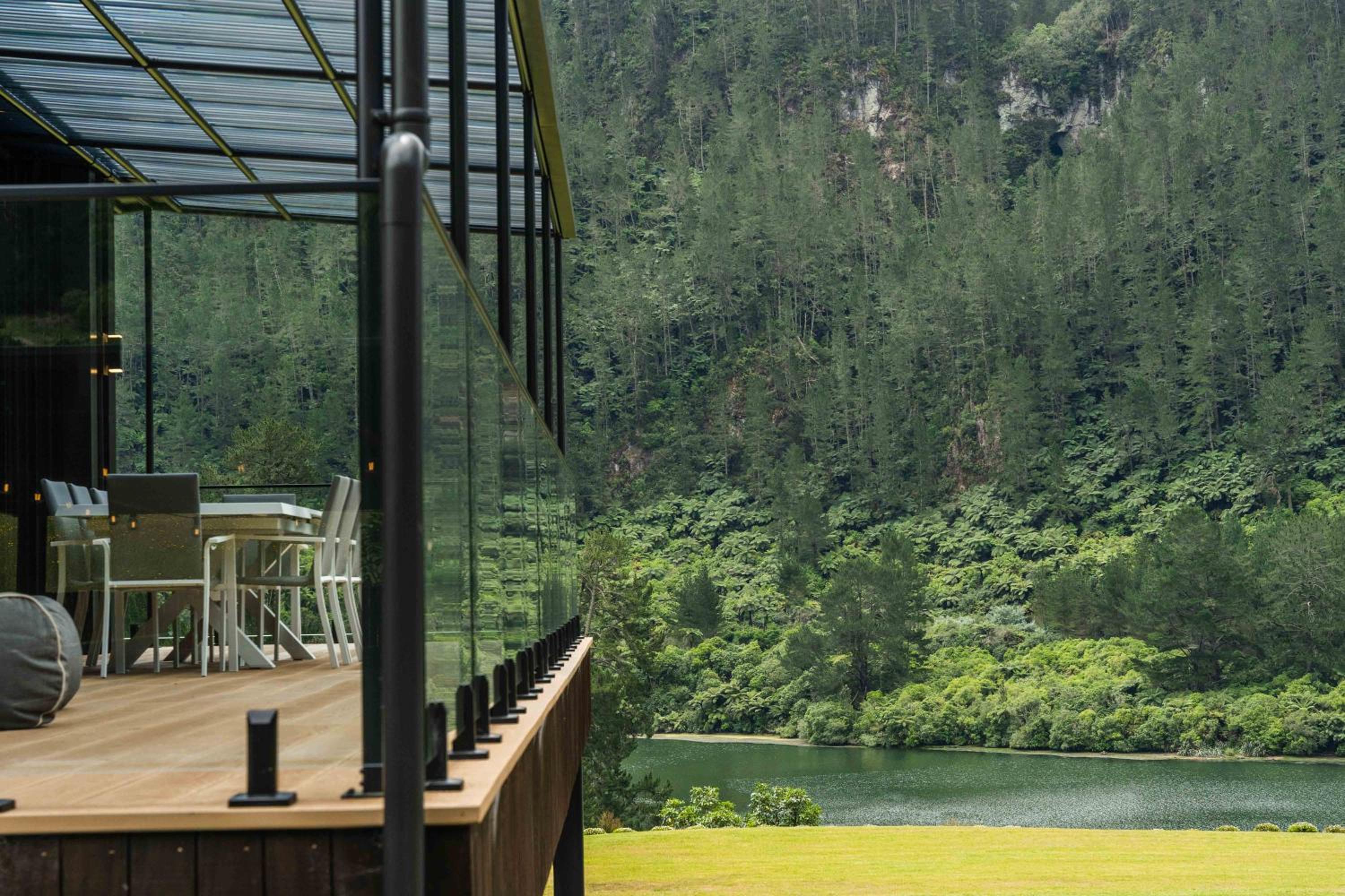 Lakeview Oasis - Lake Whakamaru Retreat