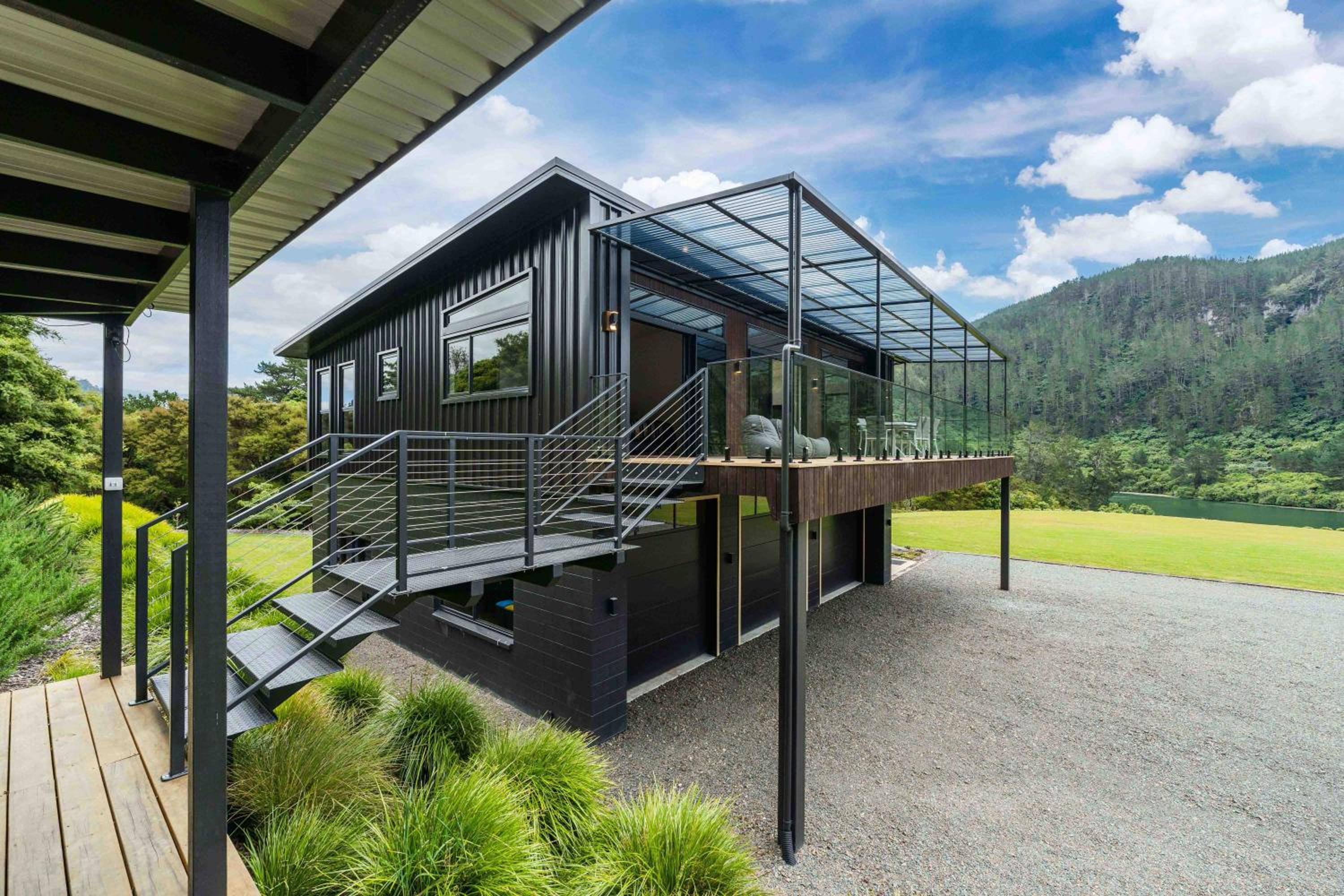 Lakeview Oasis - Lake Whakamaru Retreat