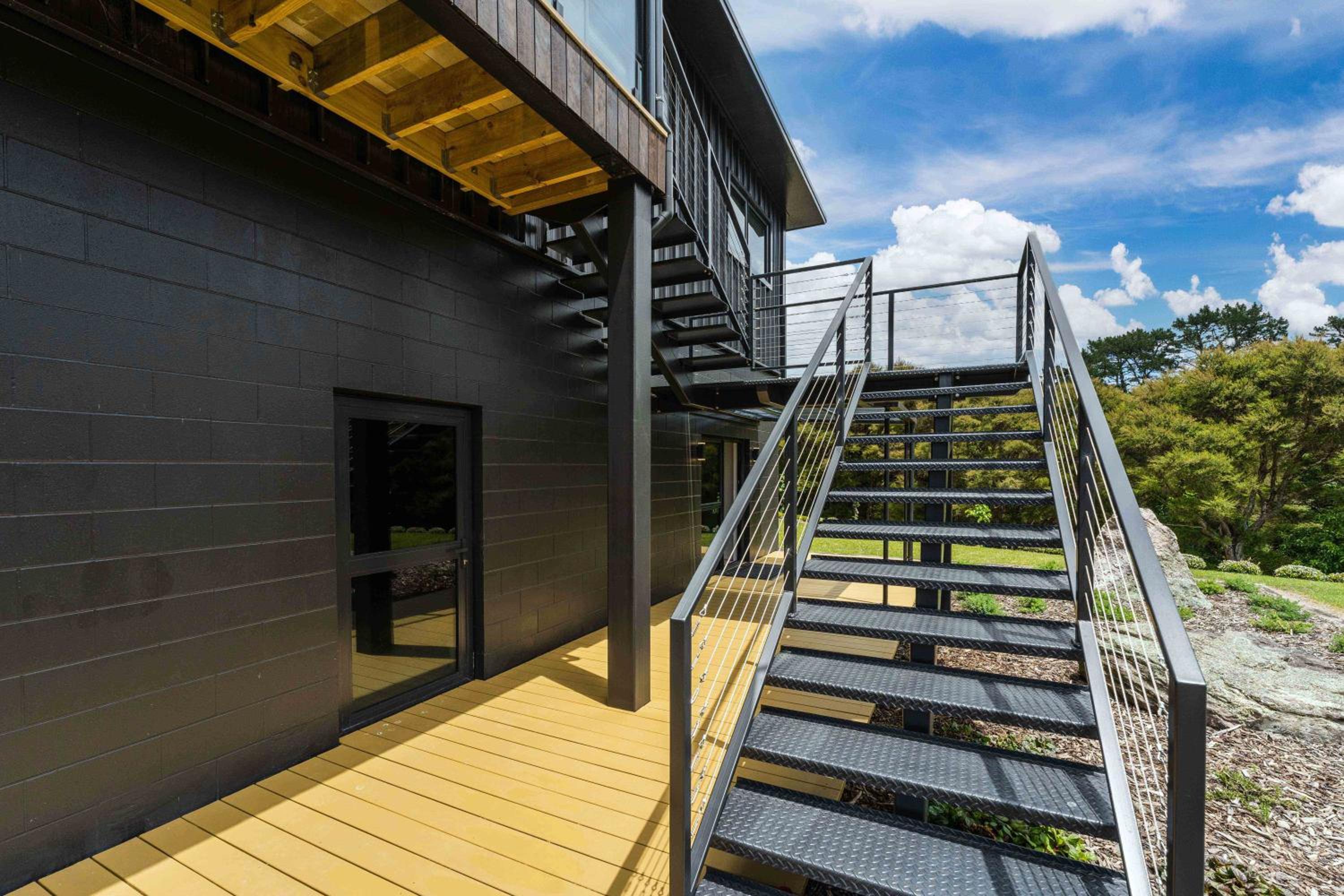 Lakeview Oasis - Lake Whakamaru Retreat