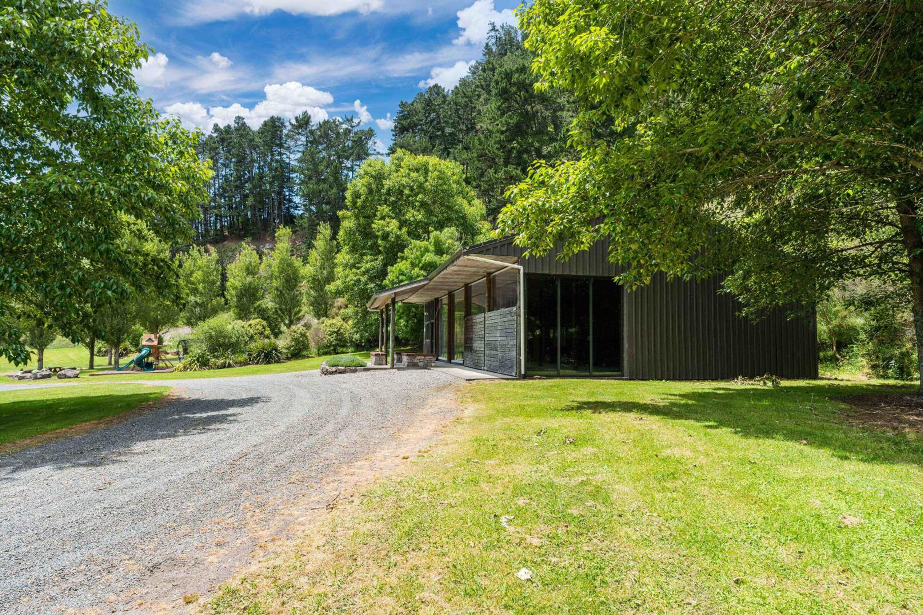 Lakeview Oasis - Lake Whakamaru Retreat