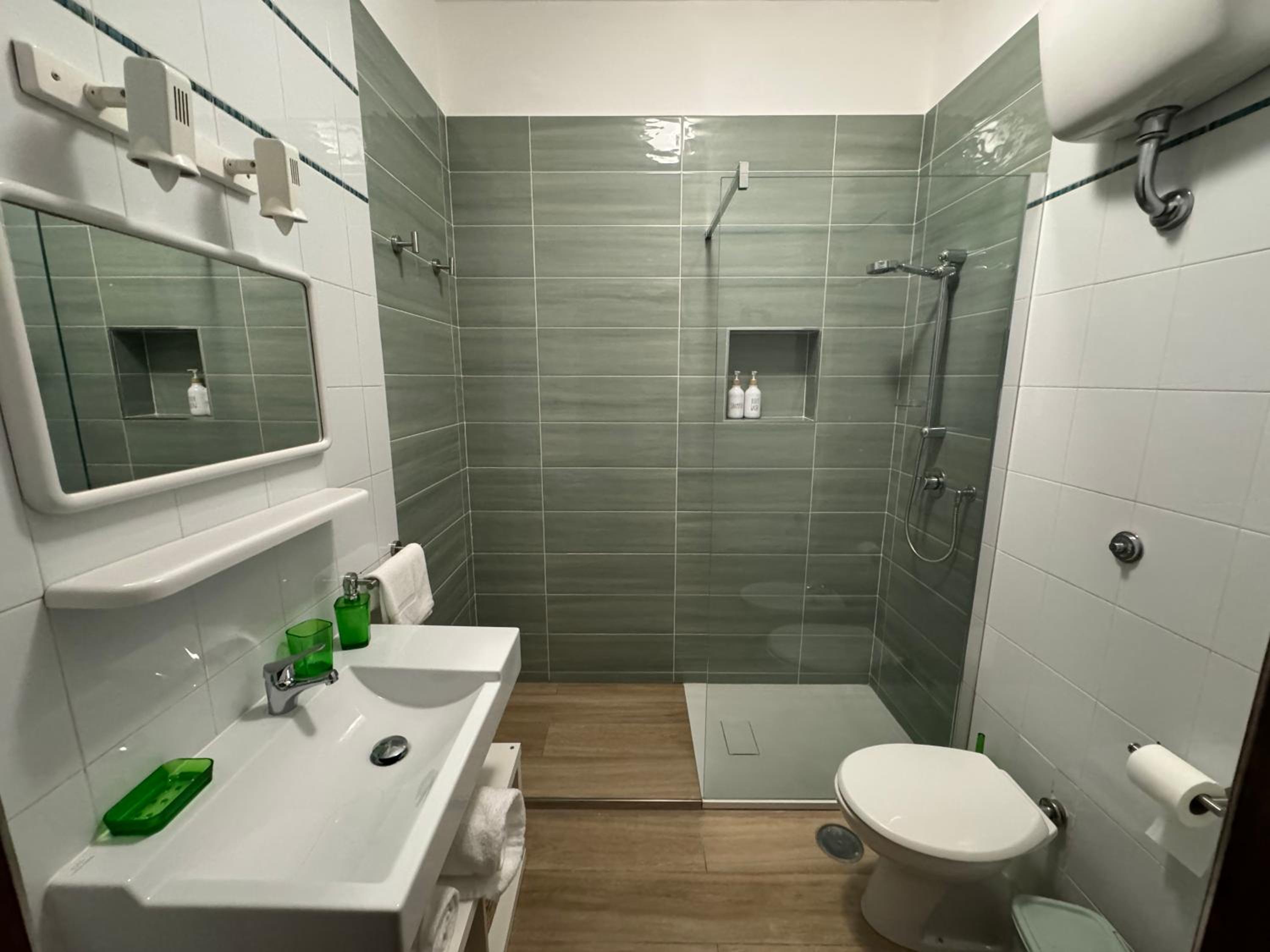 Enjoy Home Sorrento view 5