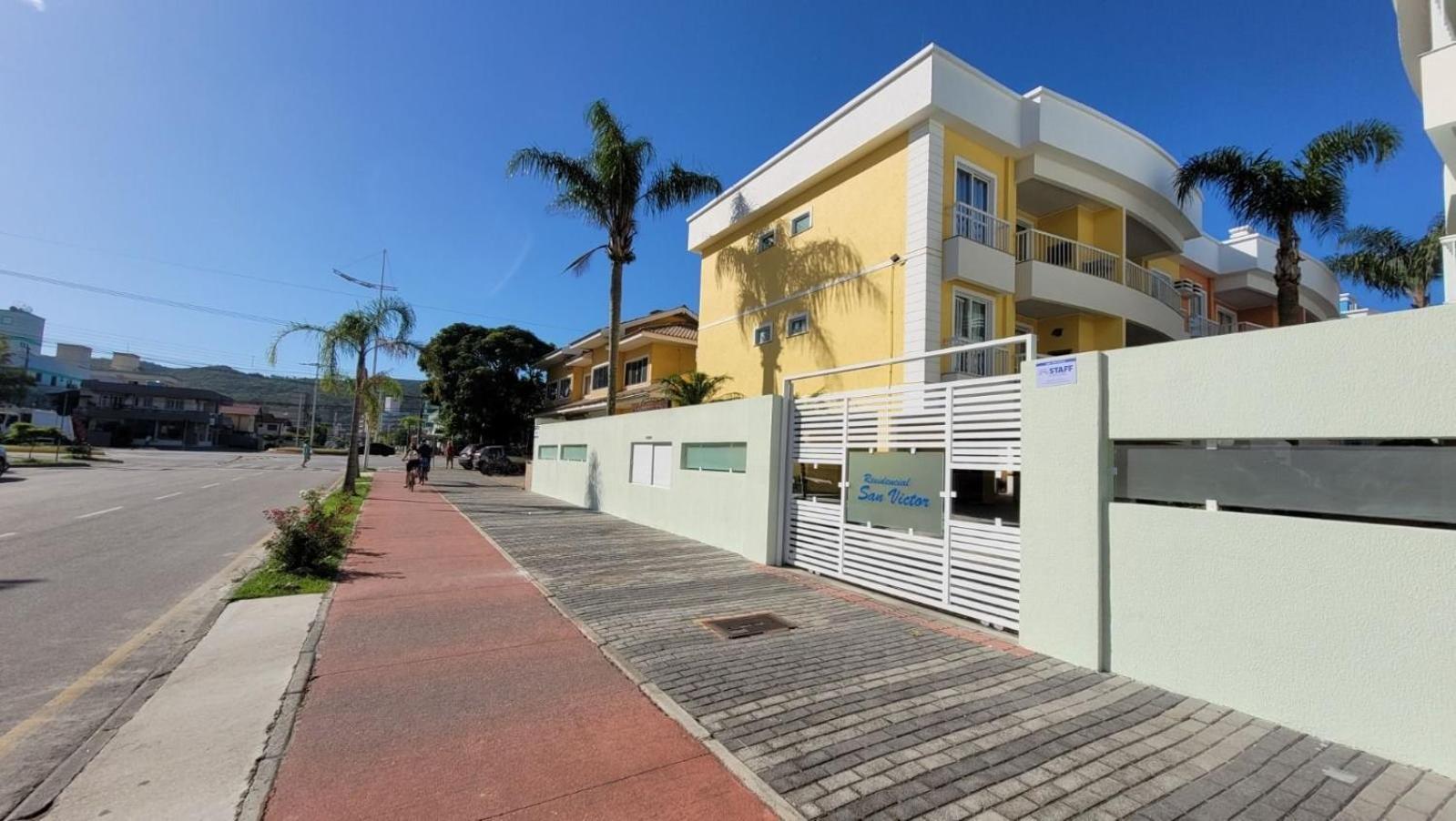 B720 - Apartamento 2 quartos em cond. com piscina