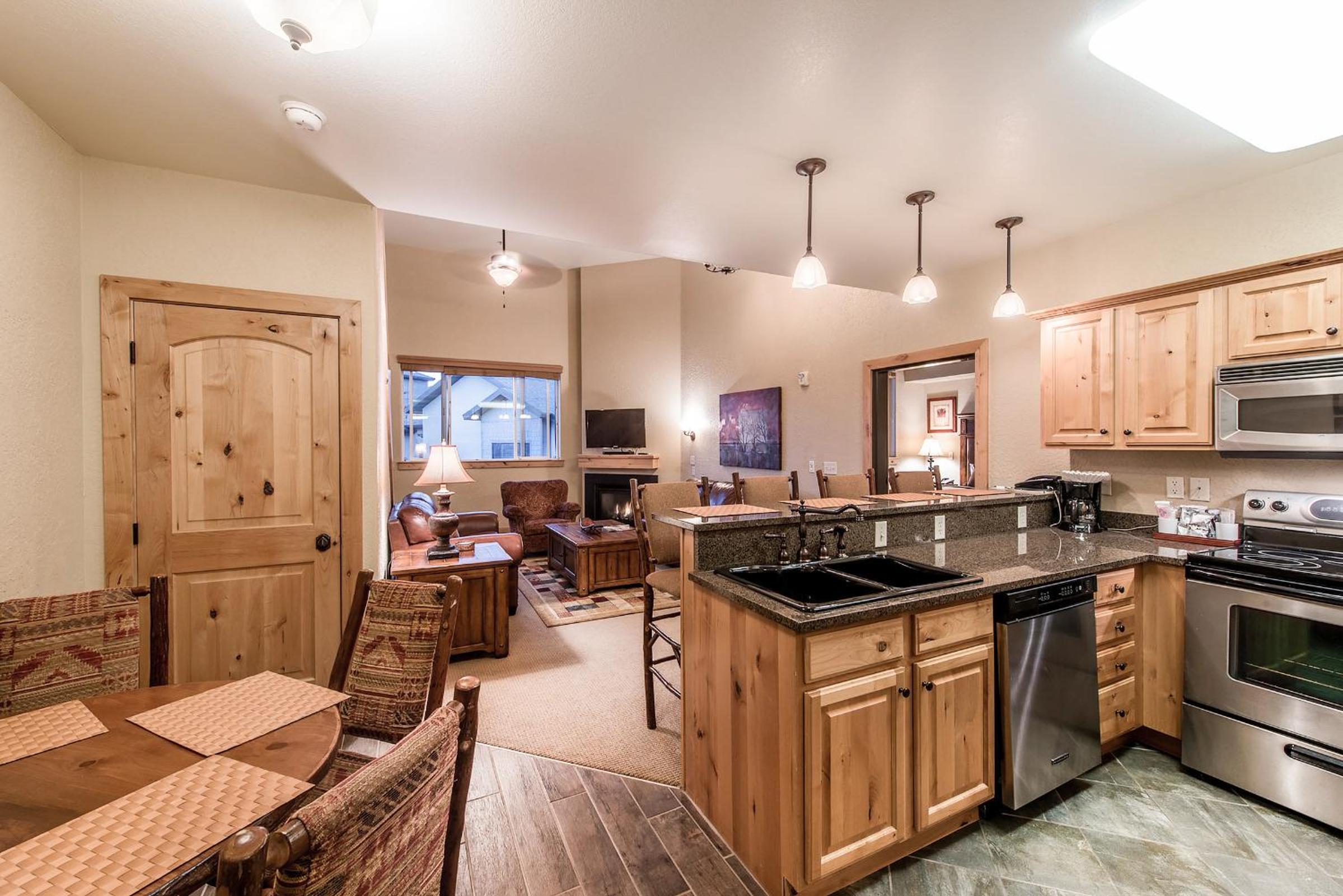Silverado Lodge by All Seasons Resort Lodging view 5