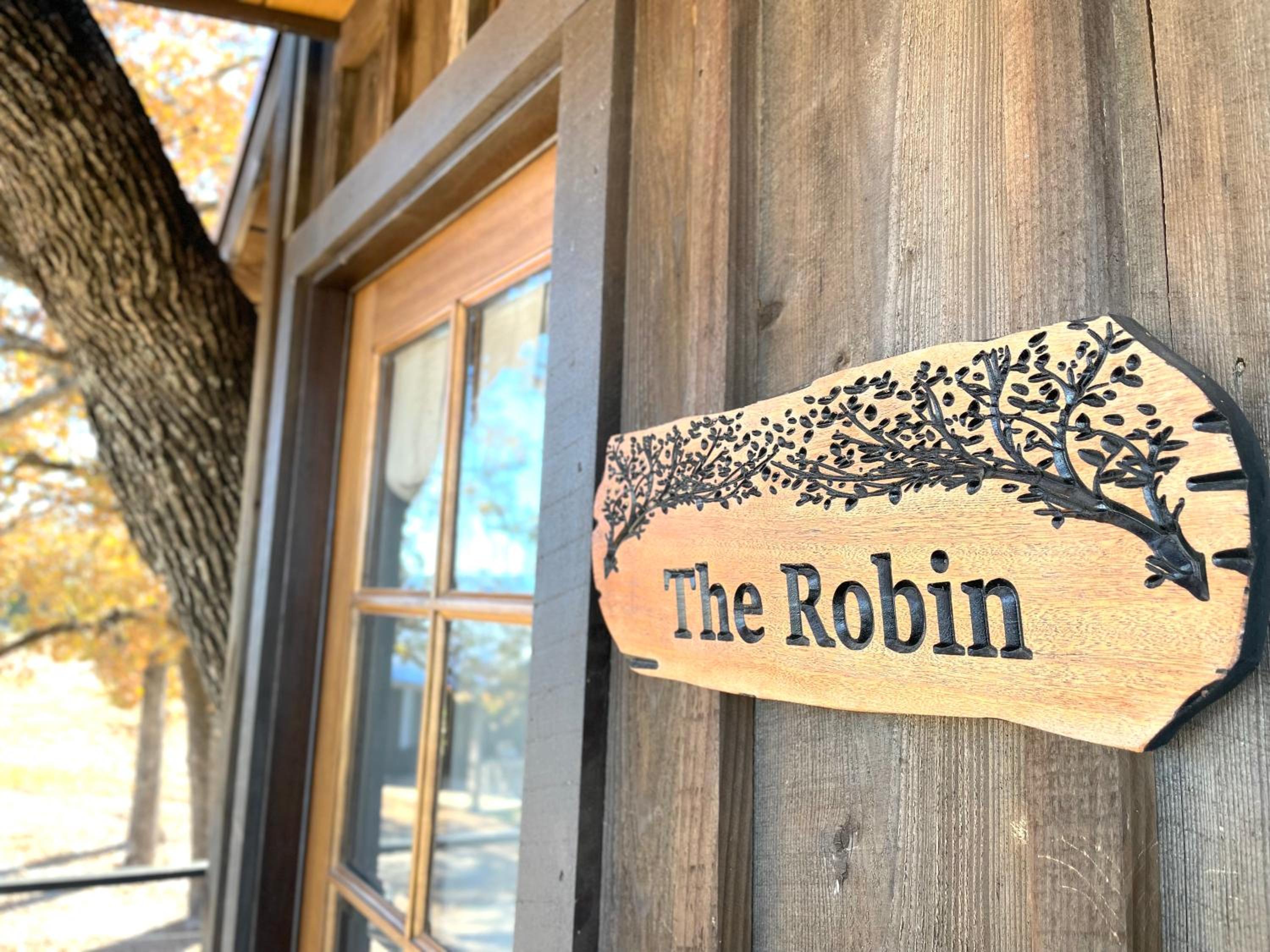 The Robin Treehouse 15 MIN to Magnolia Baylor
