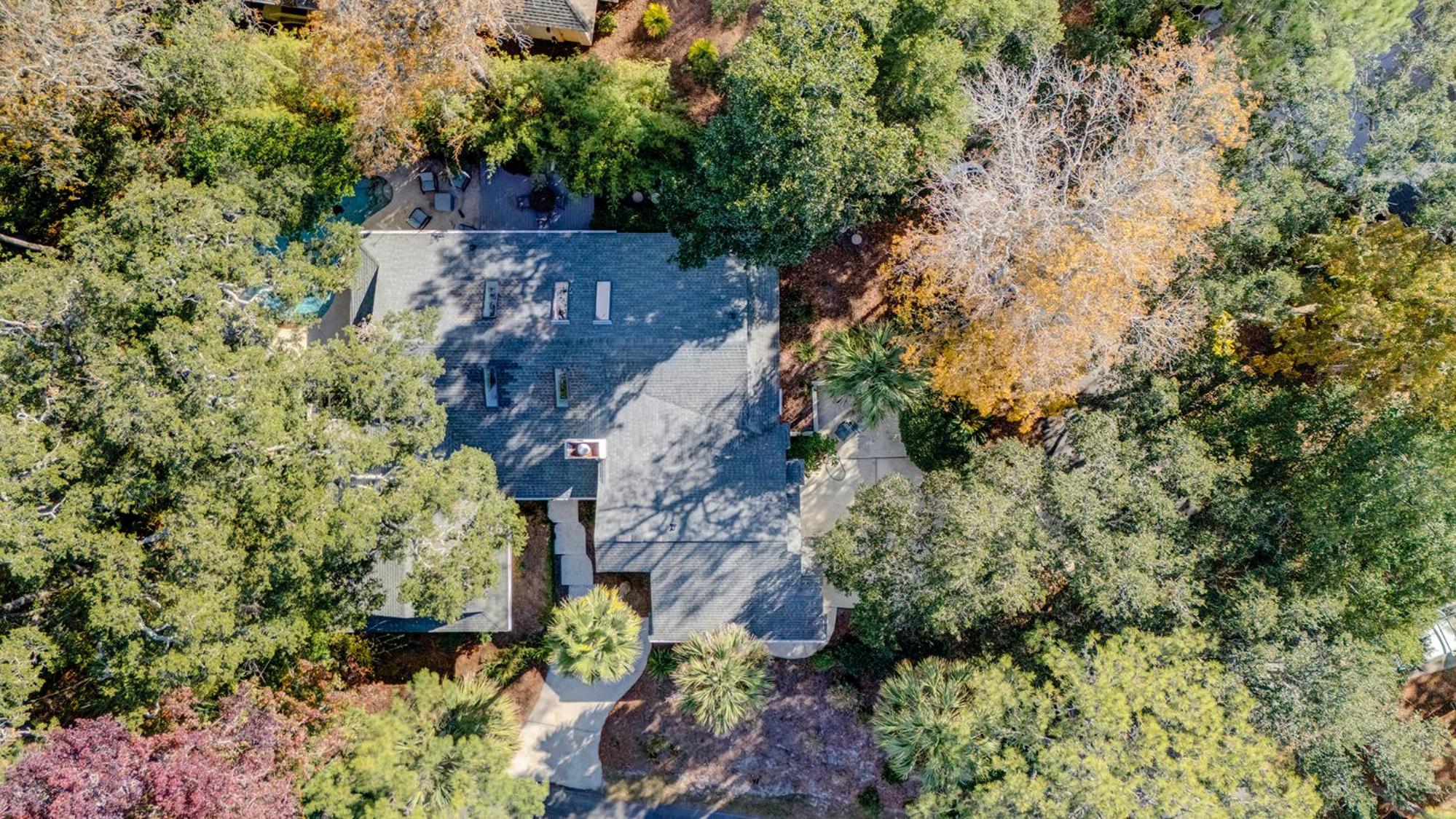 Luxury Updated 6 BR home Private Pool Near Ocean Bikes & Beach Gear Included