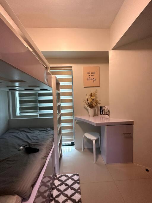 New & Spacious Unit in QC w/ Wifi & Netflix photo 5