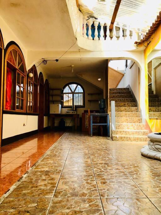 Mi casa es tu casa view 3