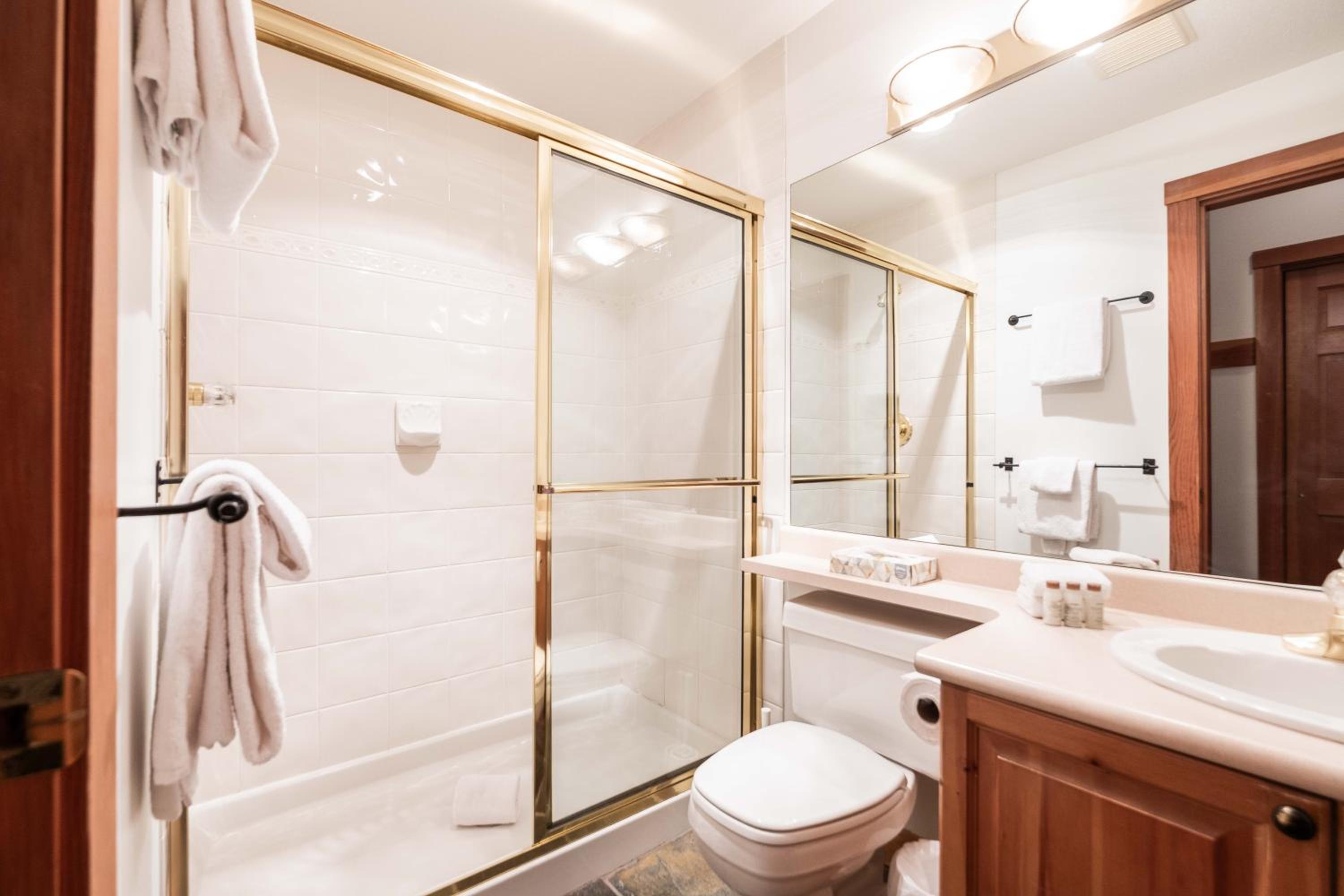 Granite Court by Outpost Whistler view 4