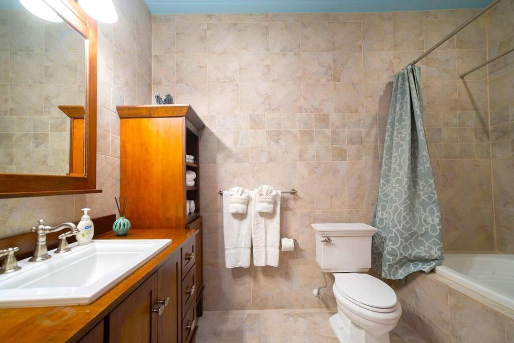 Lighthouse Point Resort Unit # 4 view 5