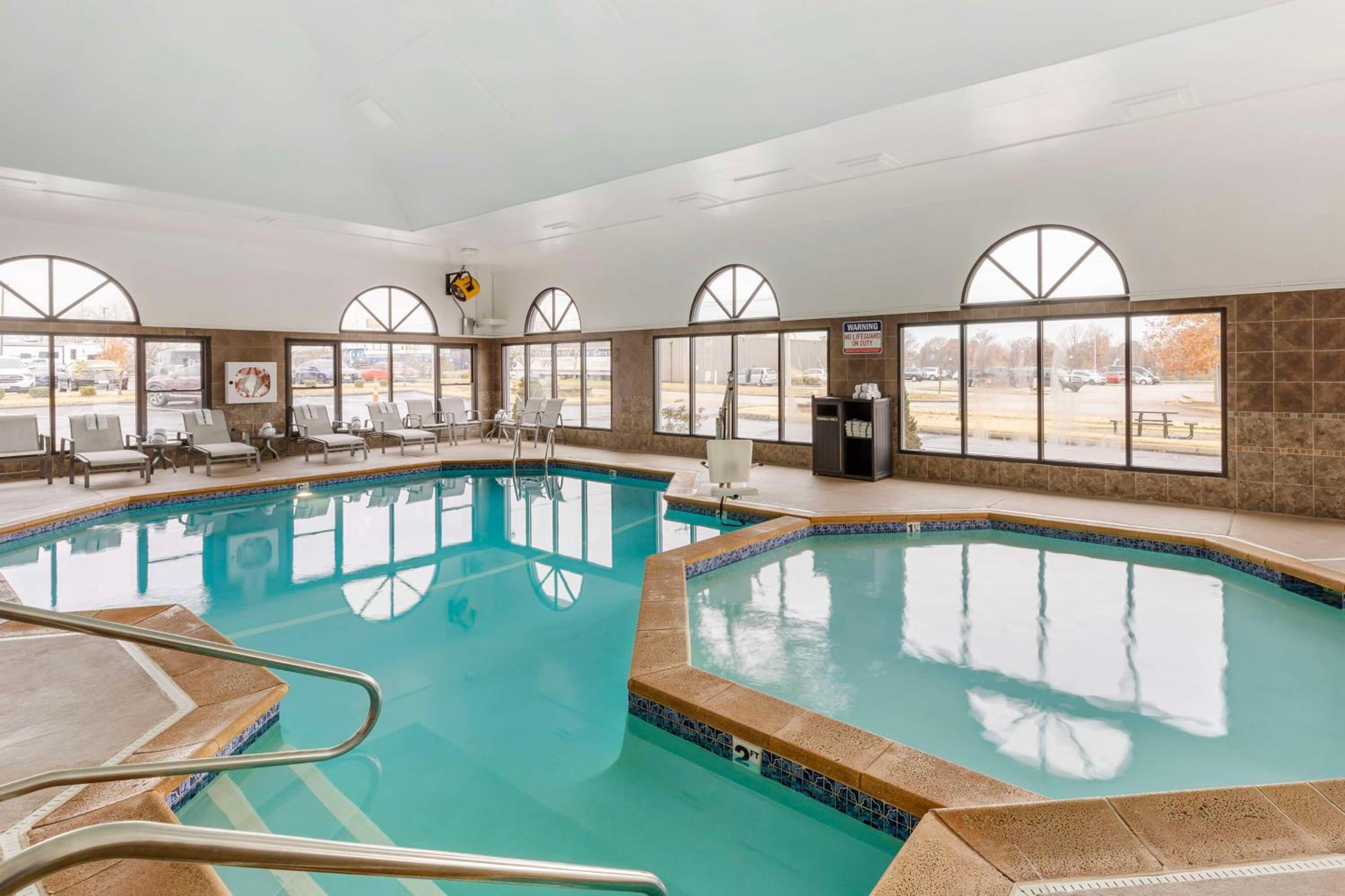 St Louis Vacations - Best Western St. Louis Inn - Property Image 5