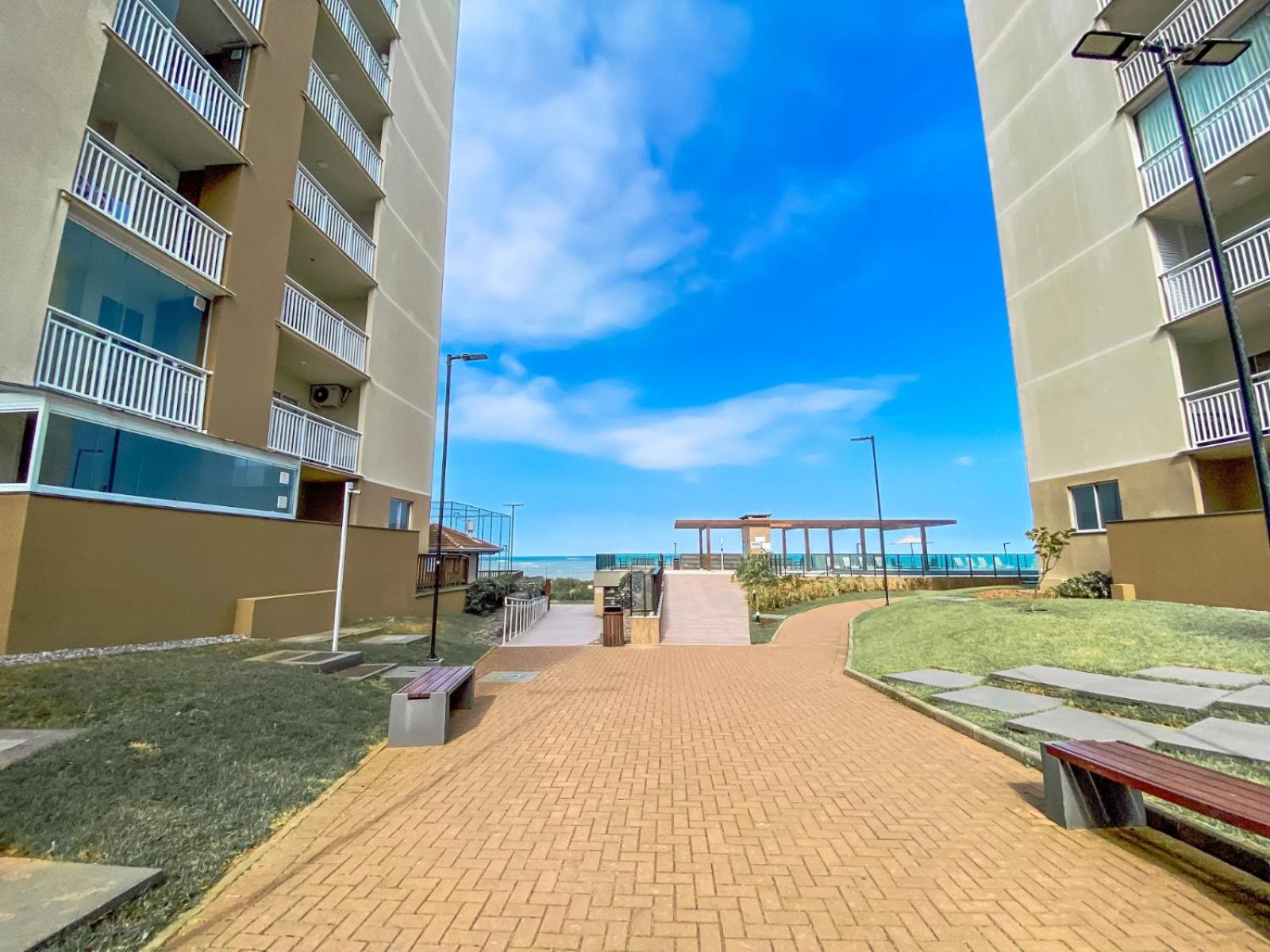 Resort em Barra velha, pé na areia e vista mar