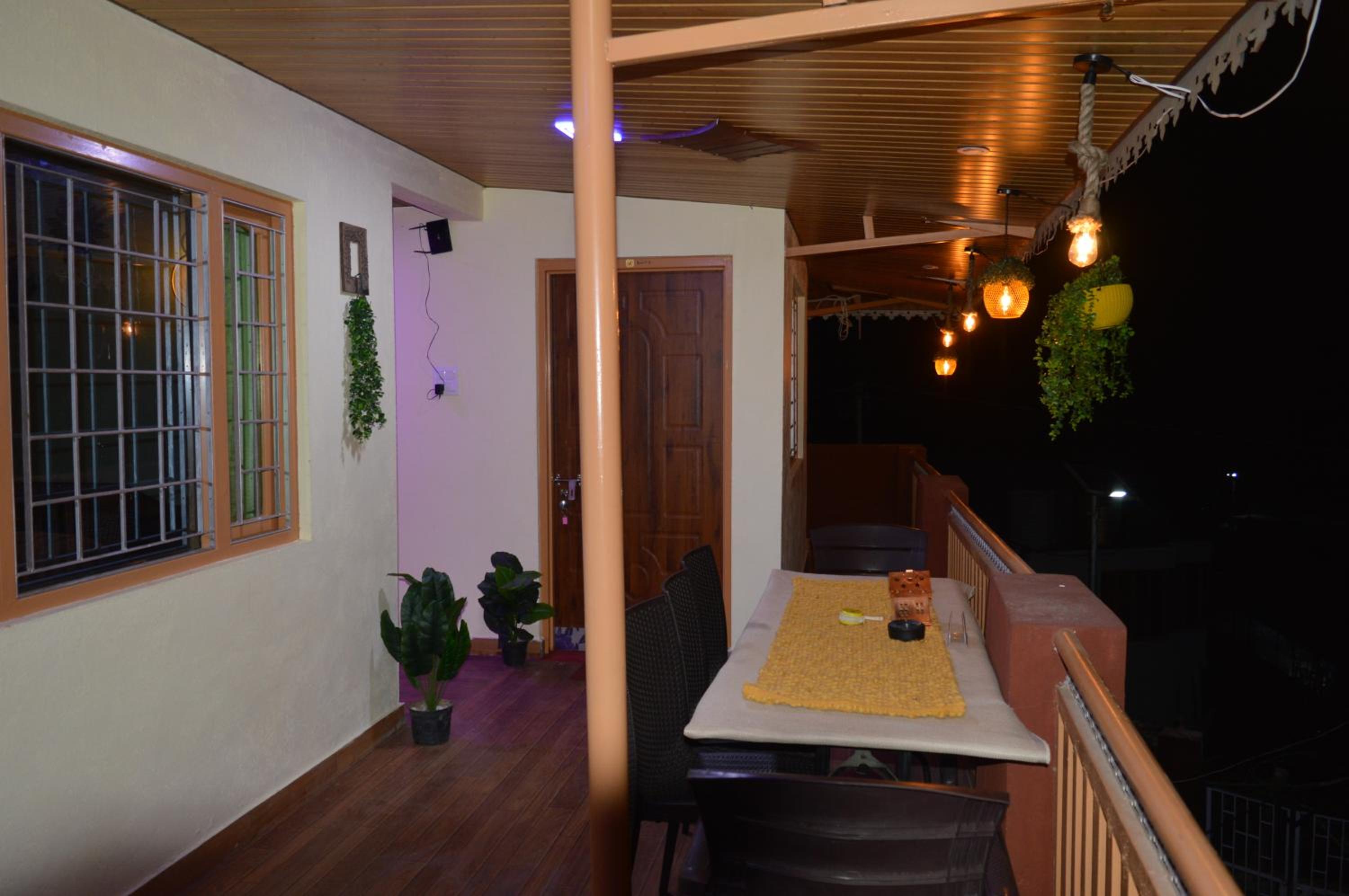 Laxmi Narayan Homestay-Harshil