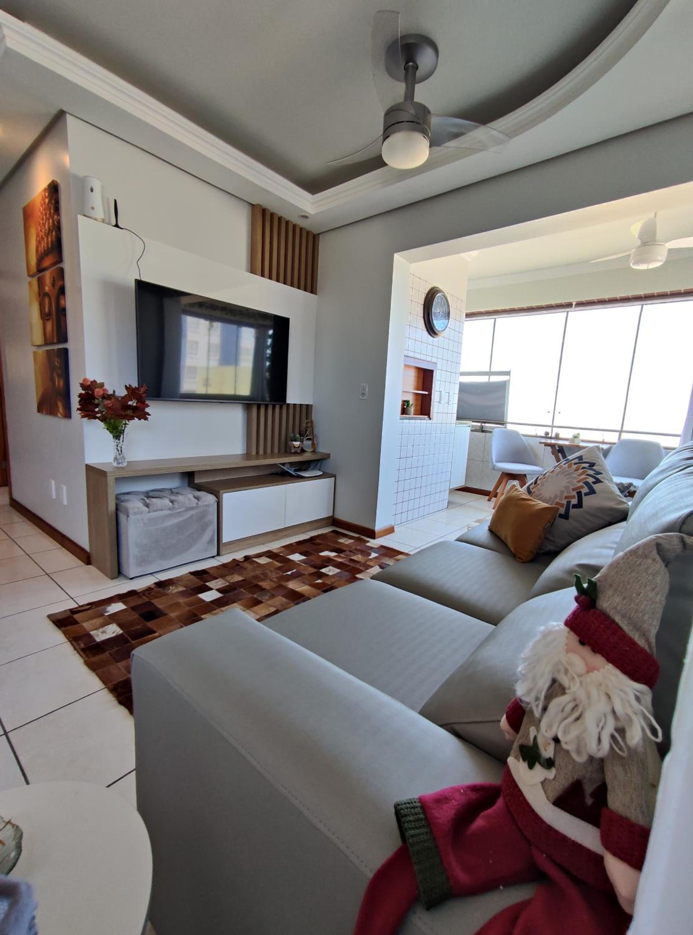 Apto 2 dorm com vista para o mar