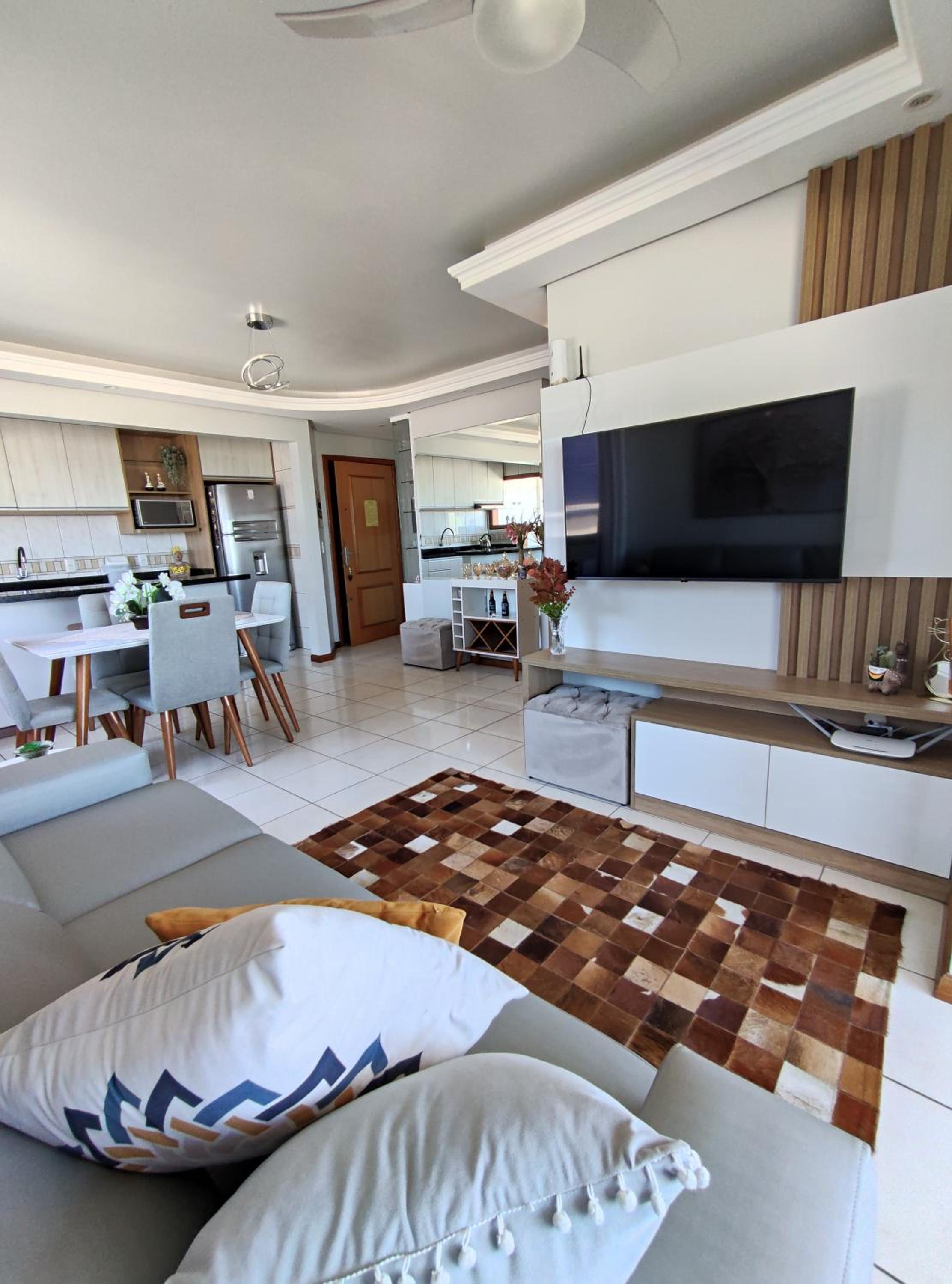 Apto 2 dorm com vista para o mar