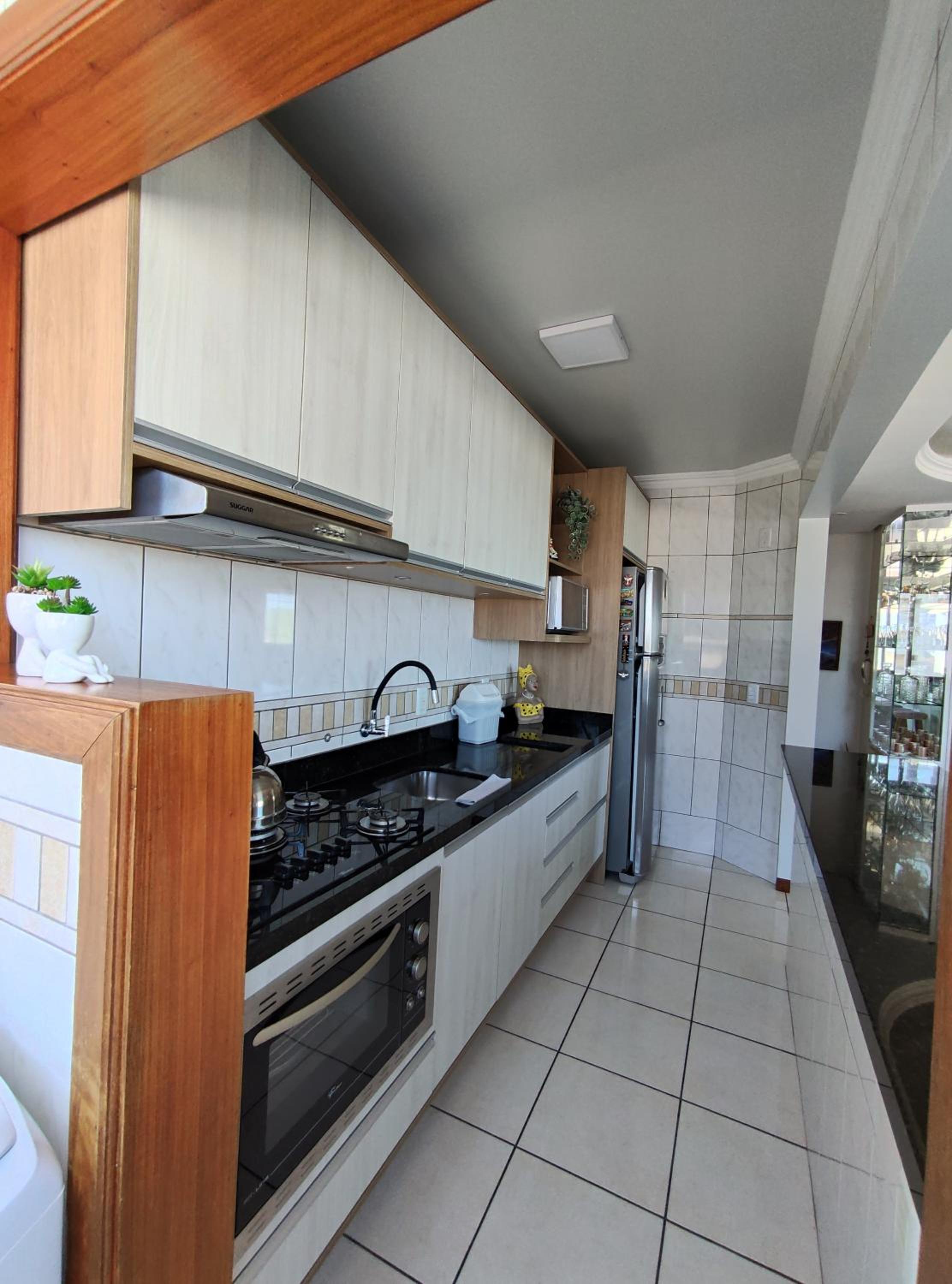 Apto 2 dorm com vista para o mar