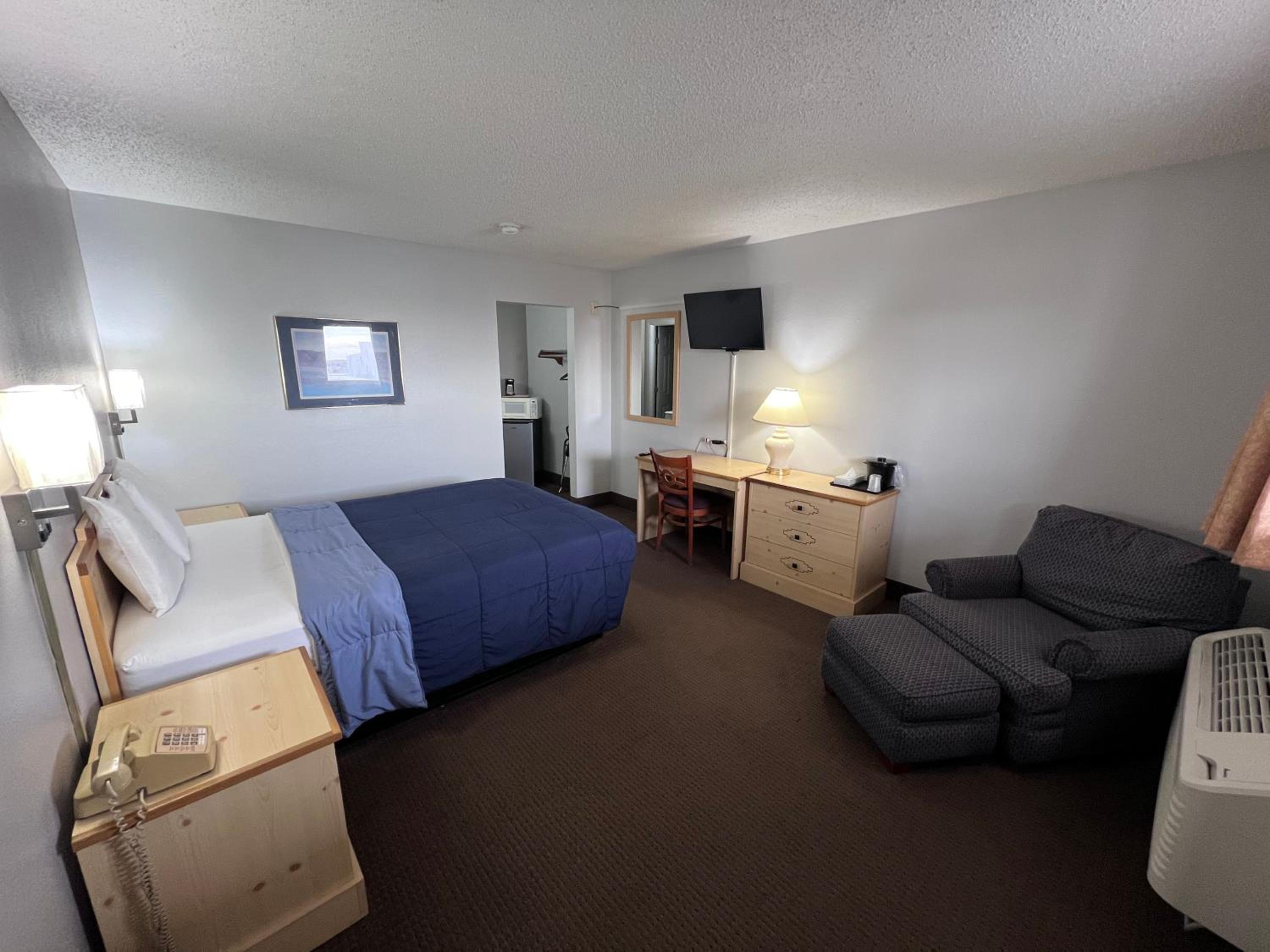 Dodge City Vacations - Regency Inn - Property Image 6