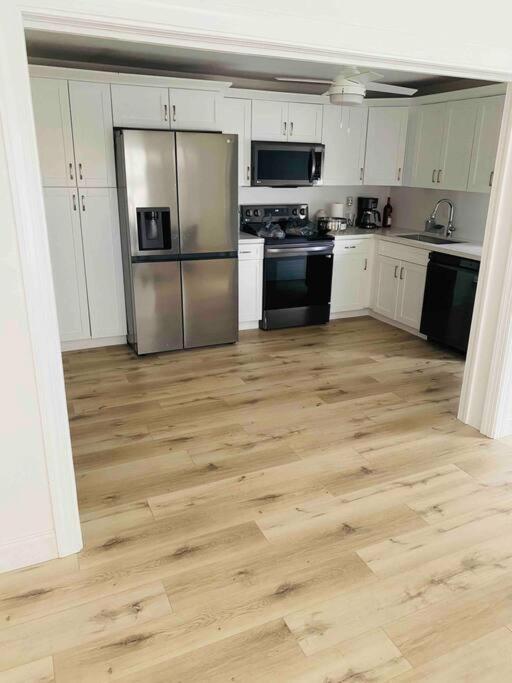 Prime Location W/Pool - Property Image 18