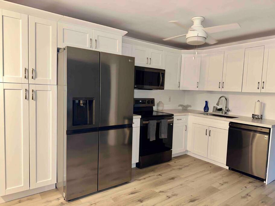 Prime Location W/Pool - Property Image 17