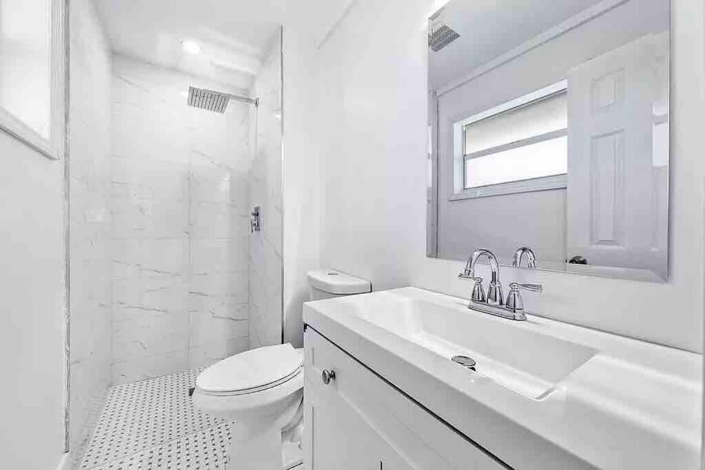 Prime Location W/Pool - Property Image 16