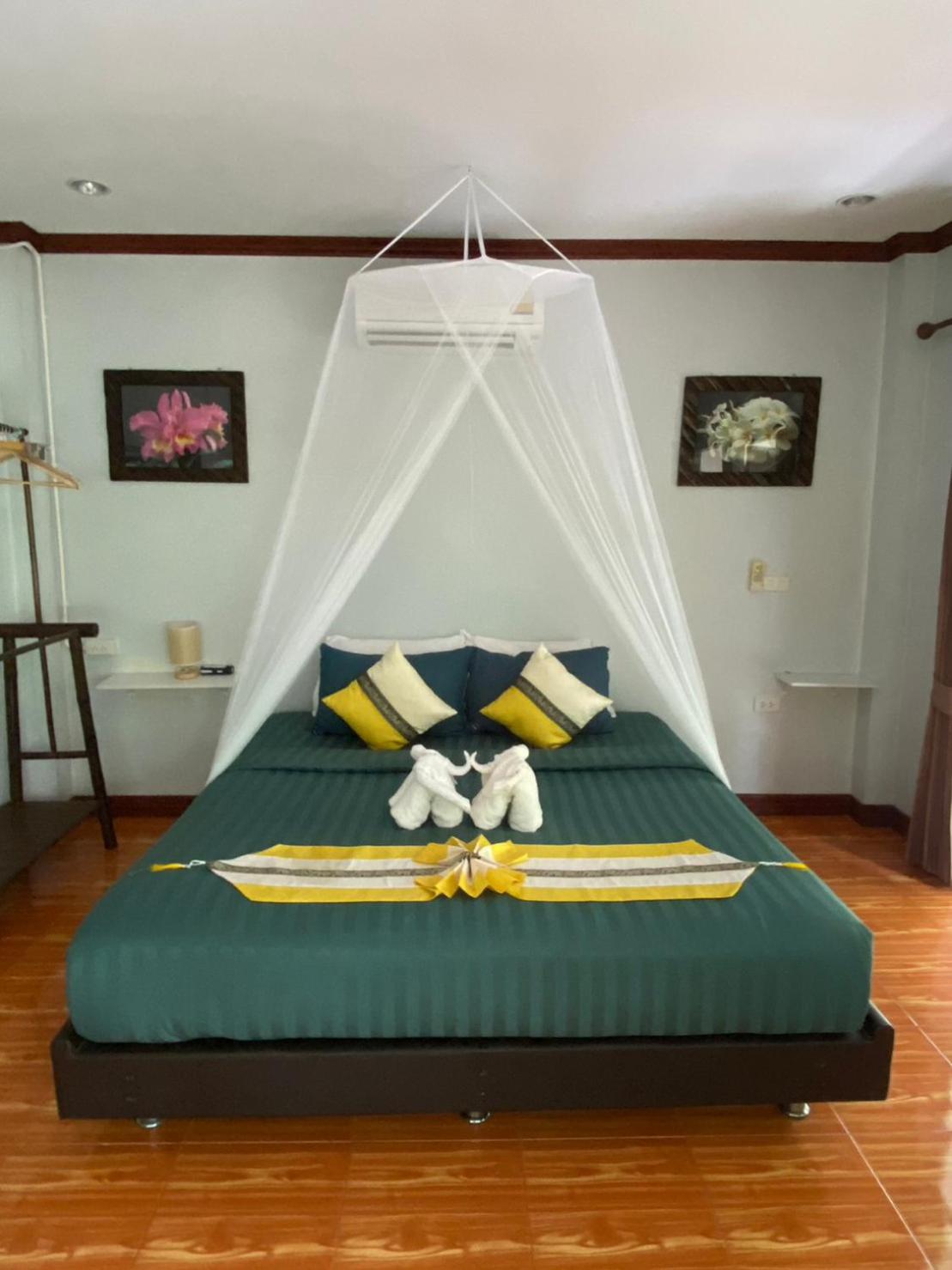 Khao Sok River & Jungle Bungalow