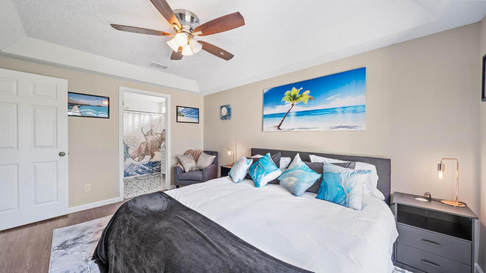 Brandon Central Location 4BR Lake Oasis