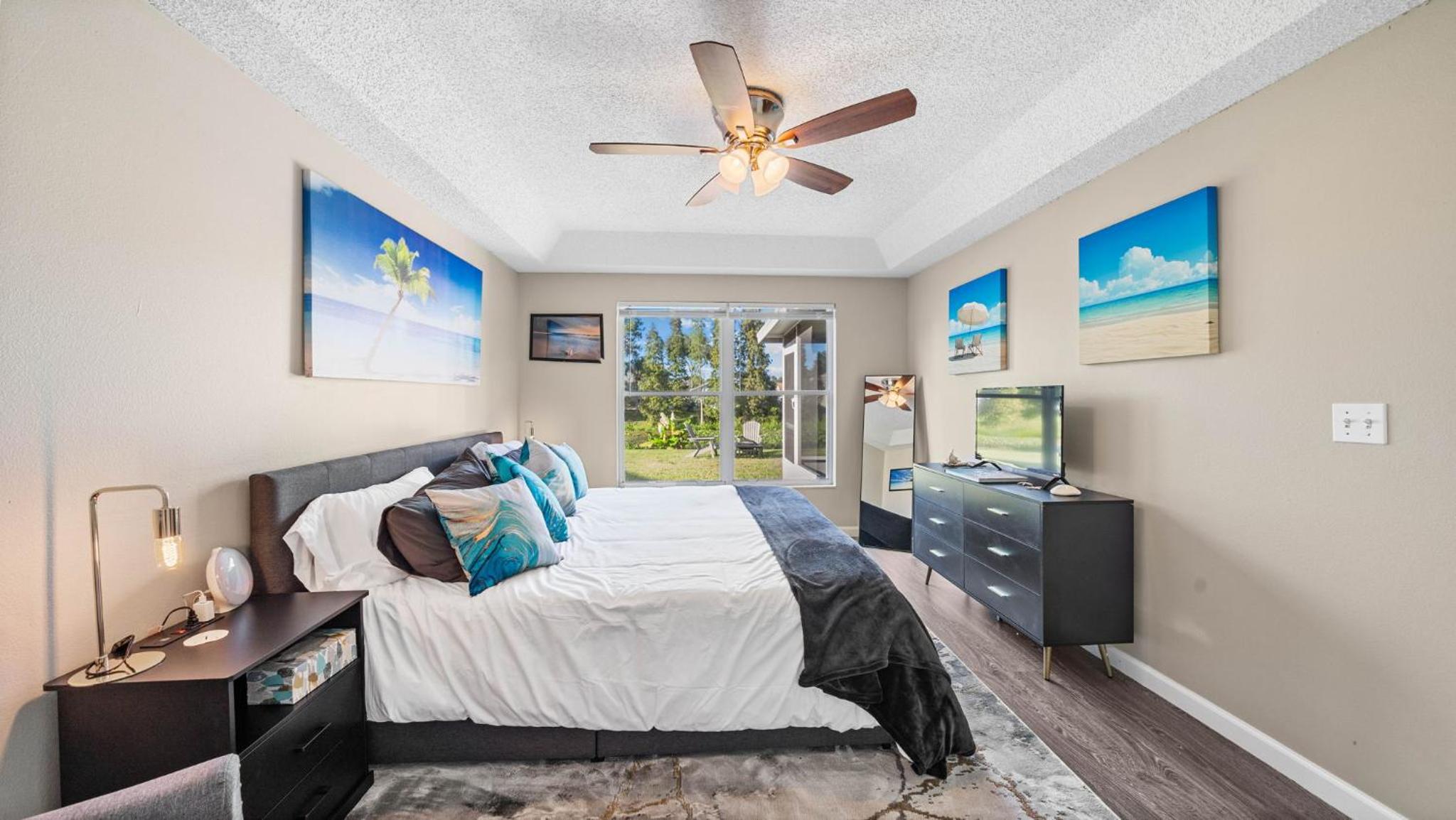 Brandon Central Location 4BR Lake Oasis