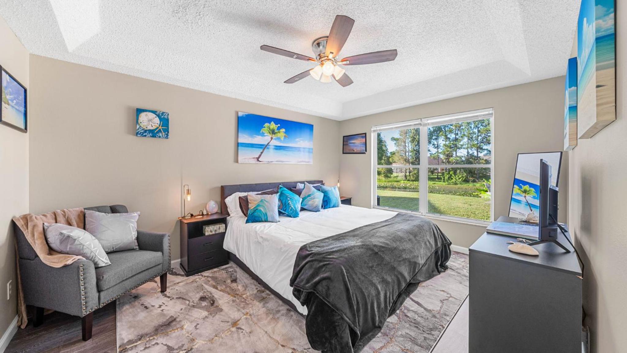 Brandon Central Location 4BR Lake Oasis