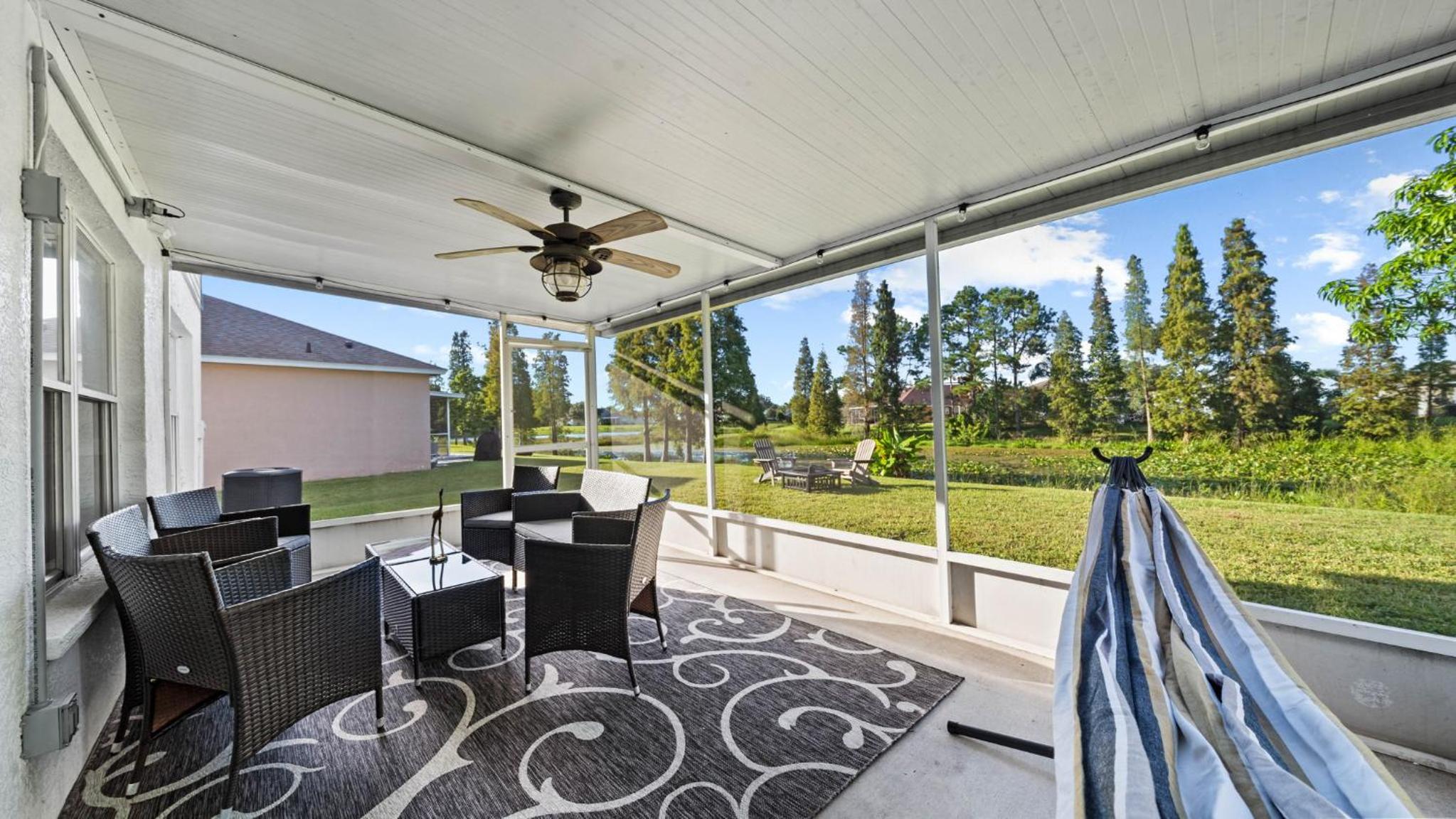 Brandon Central Location 4BR Lake Oasis
