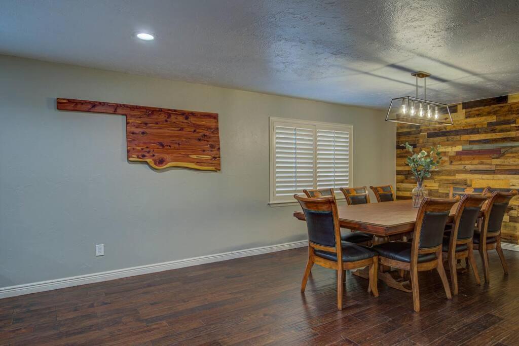 Entire Cozy Getaway with Pool view 3
