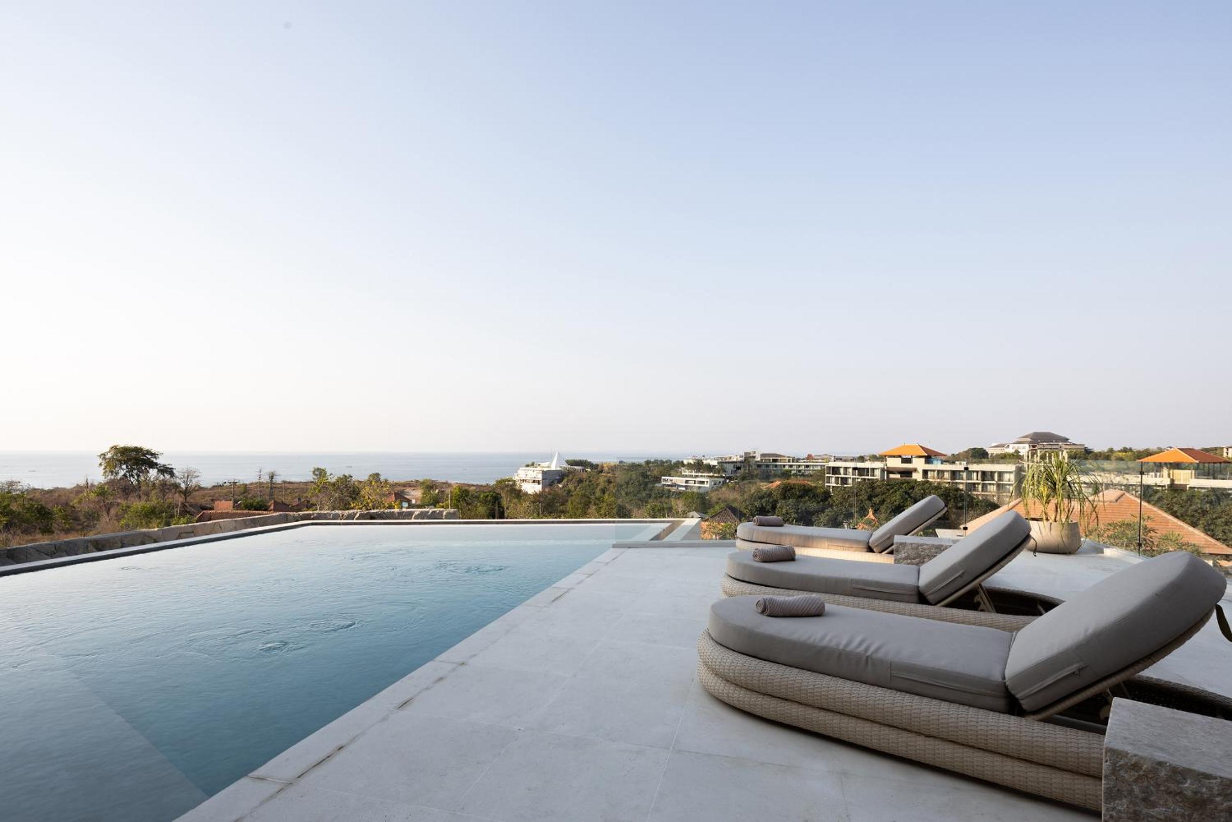 Luxury 4BR Ocean View Villa Near Bingin Beach view 4