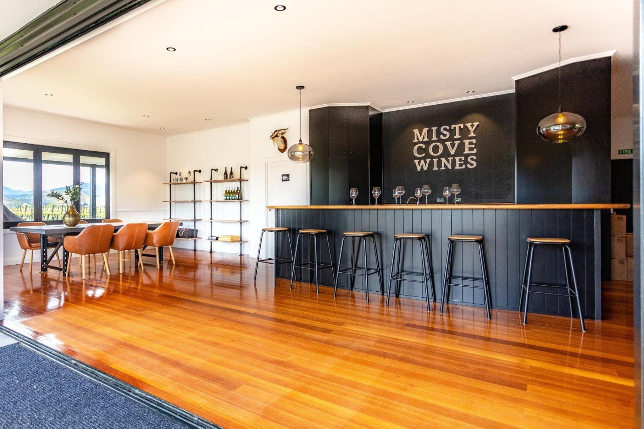 The Cellar Door - Blenheim Holiday Home view 5