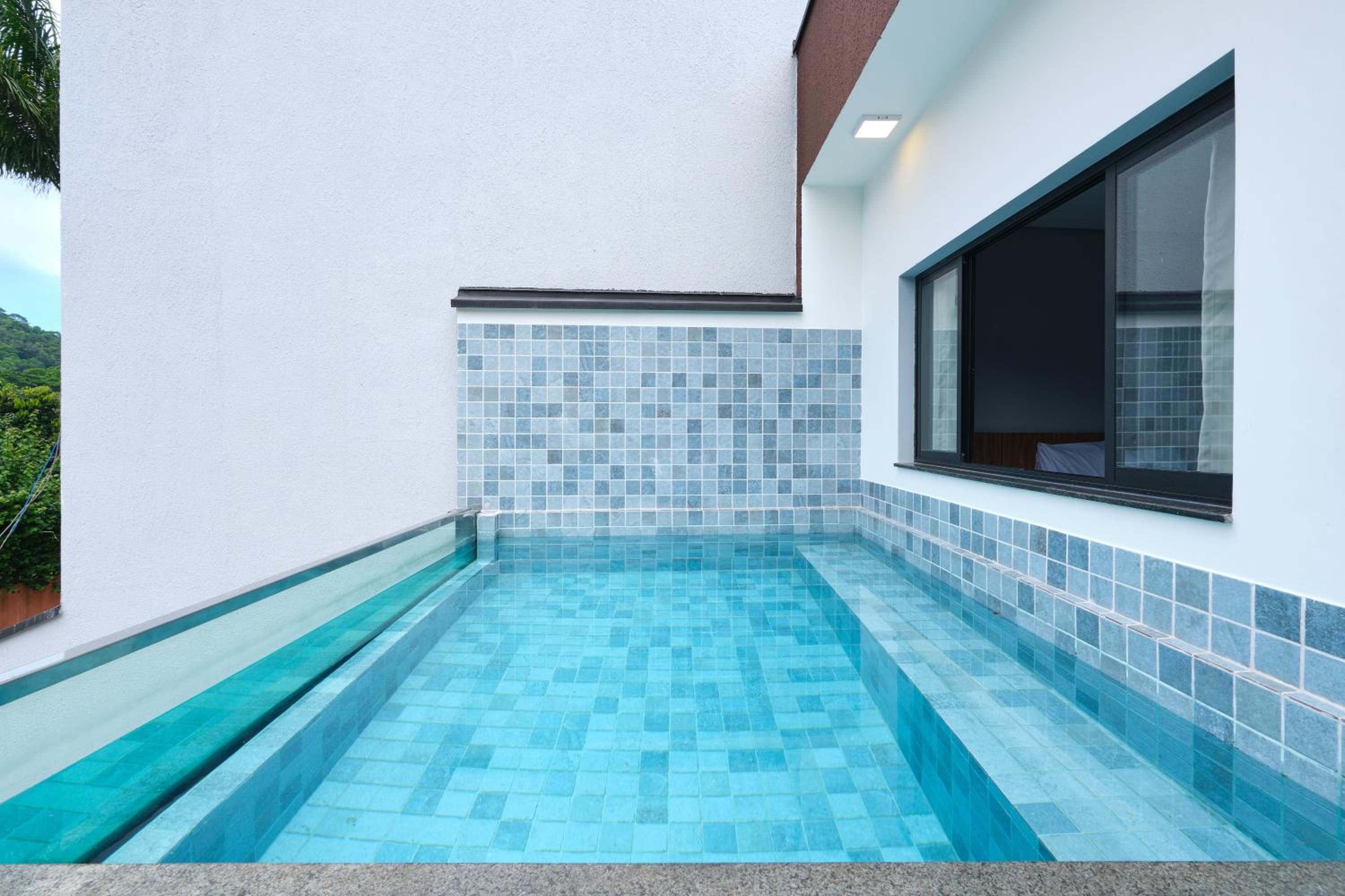 Villa da Serra 2 - Casa com piscinas privativas vidro