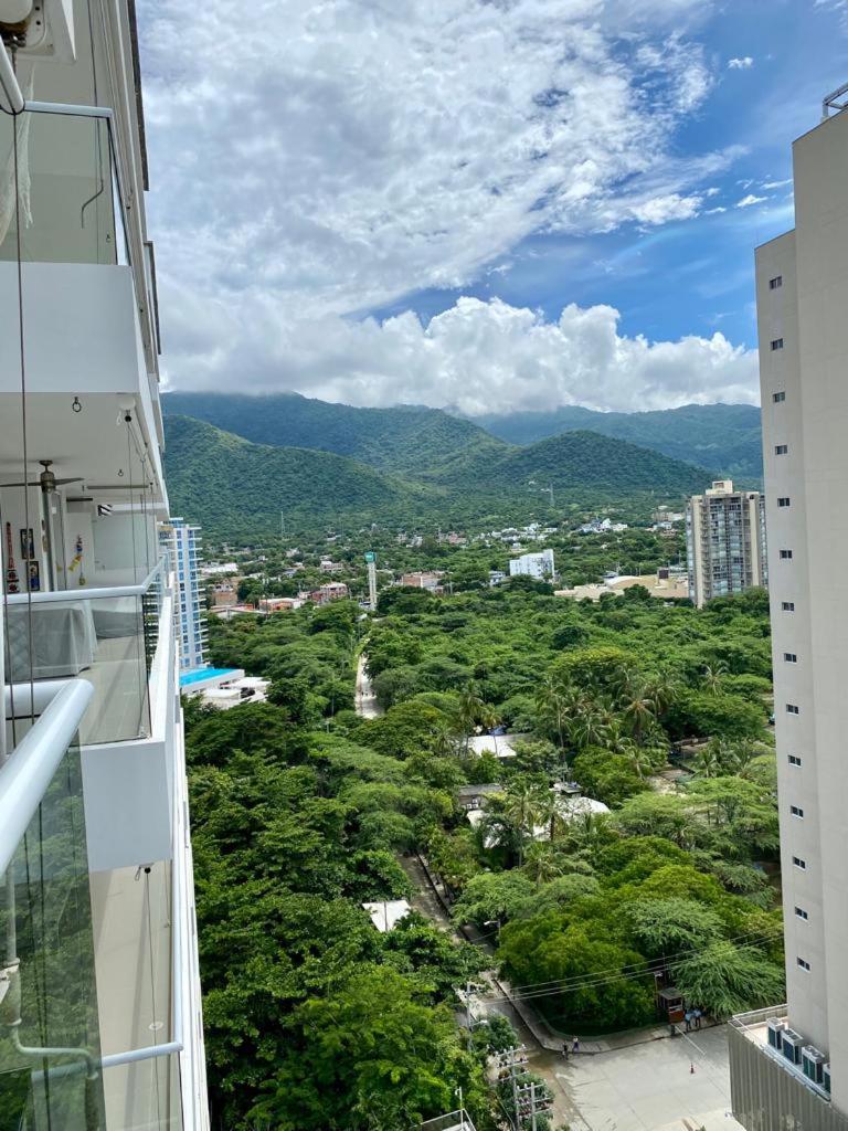 Apartamento Bello Horizonte piso 15 excelente vista