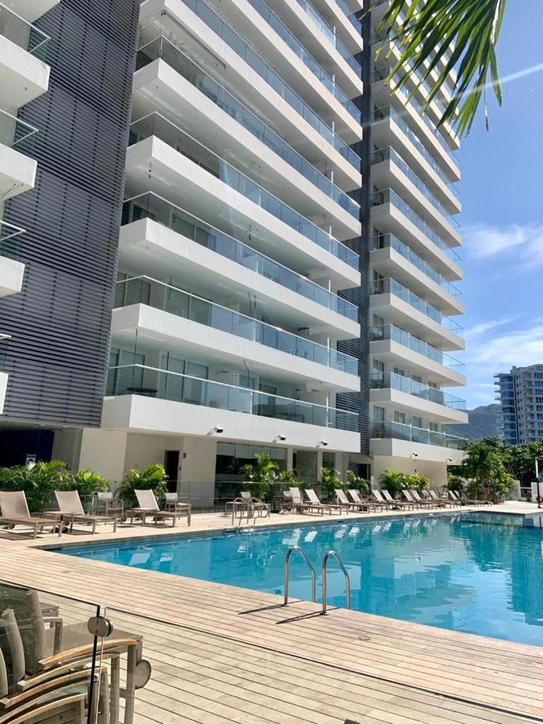 Apartamento Bello Horizonte piso 15 excelente vista