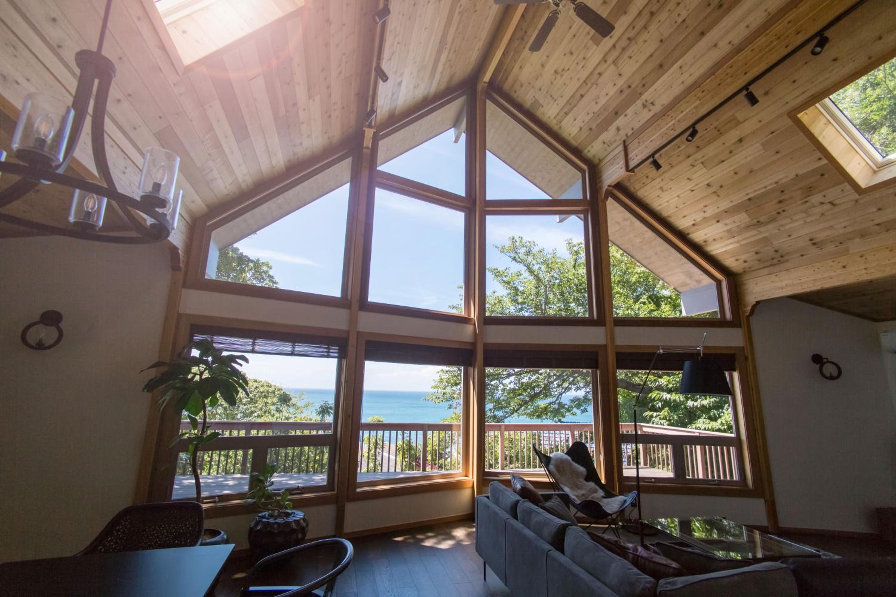 Monterey House by SANA view 4
