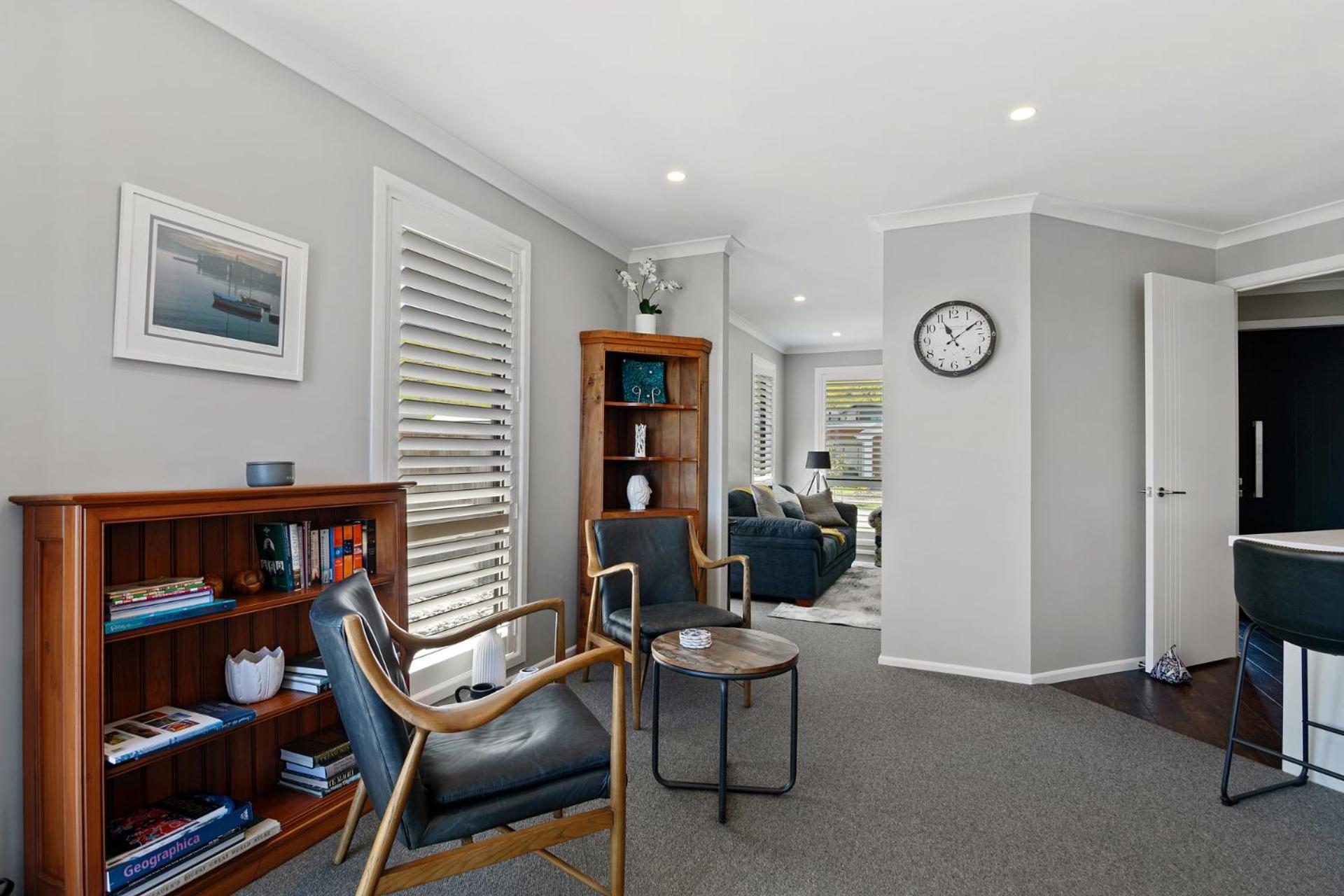 Chic And Cosy - Nelson Holiday Home view 3