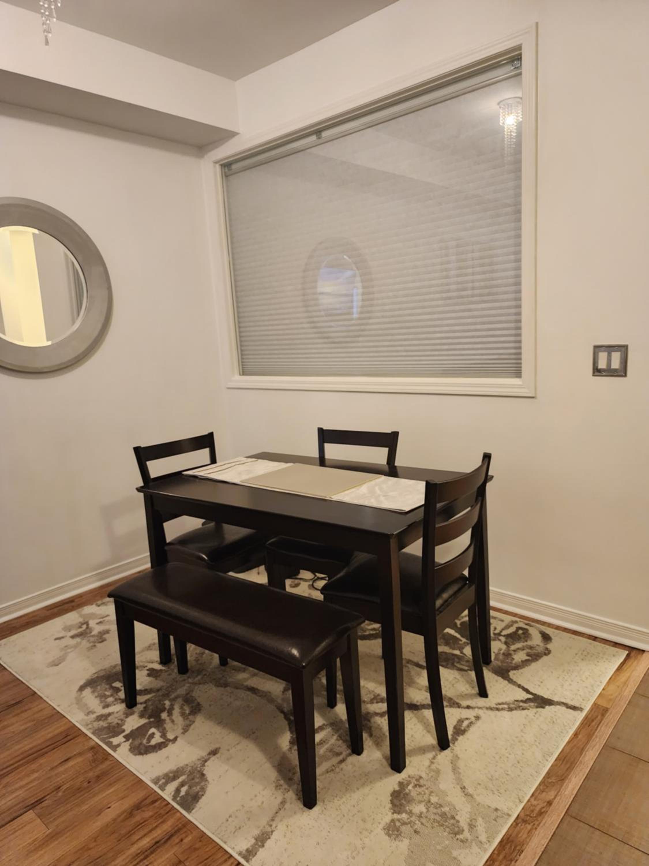 Beautiful Townhouse Near Yorkdale Mall, Wilson Subway