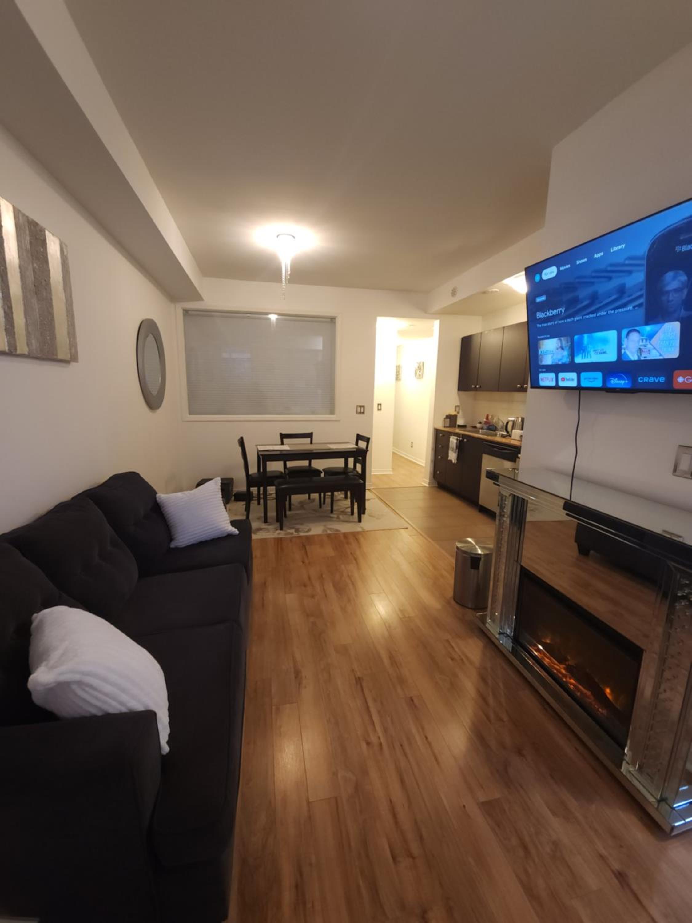 Beautiful Townhouse Near Yorkdale Mall, Wilson Subway