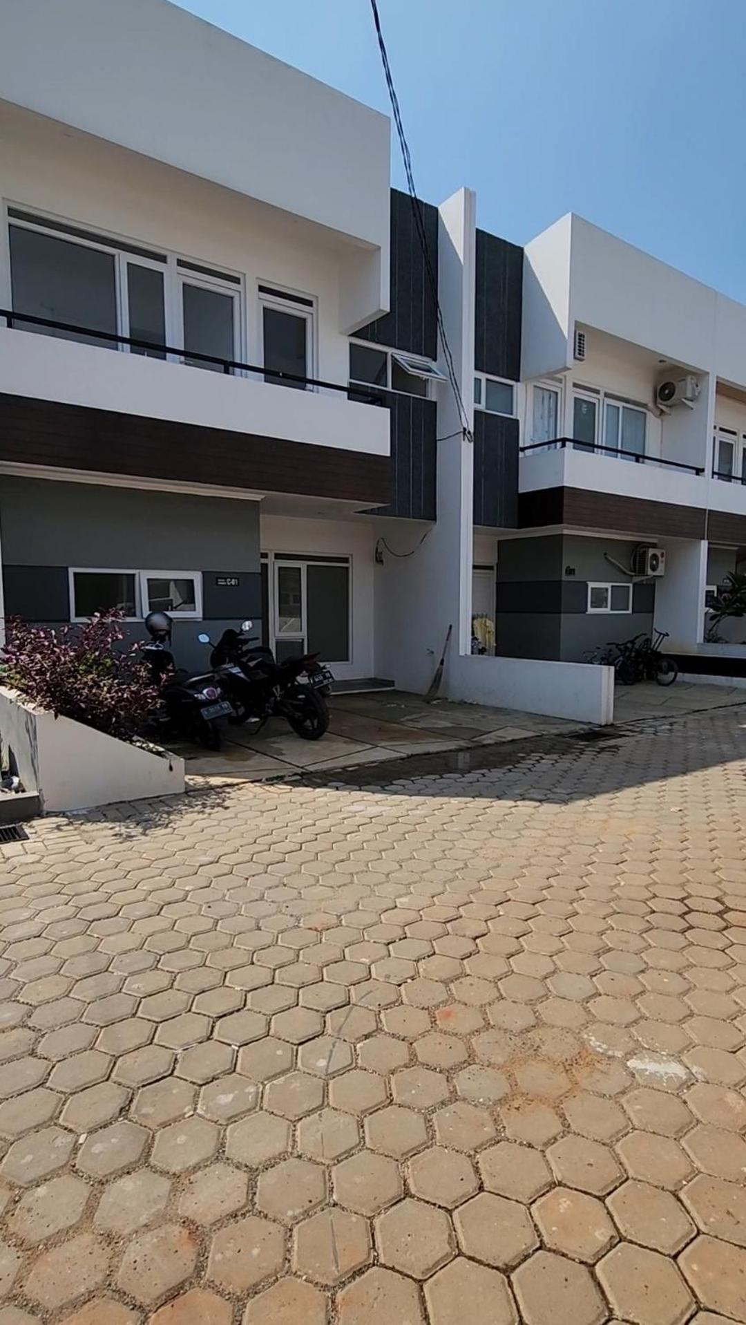 Disewakan Rumah minimalis 2 lantai Prestige 2 Sawangan view 3