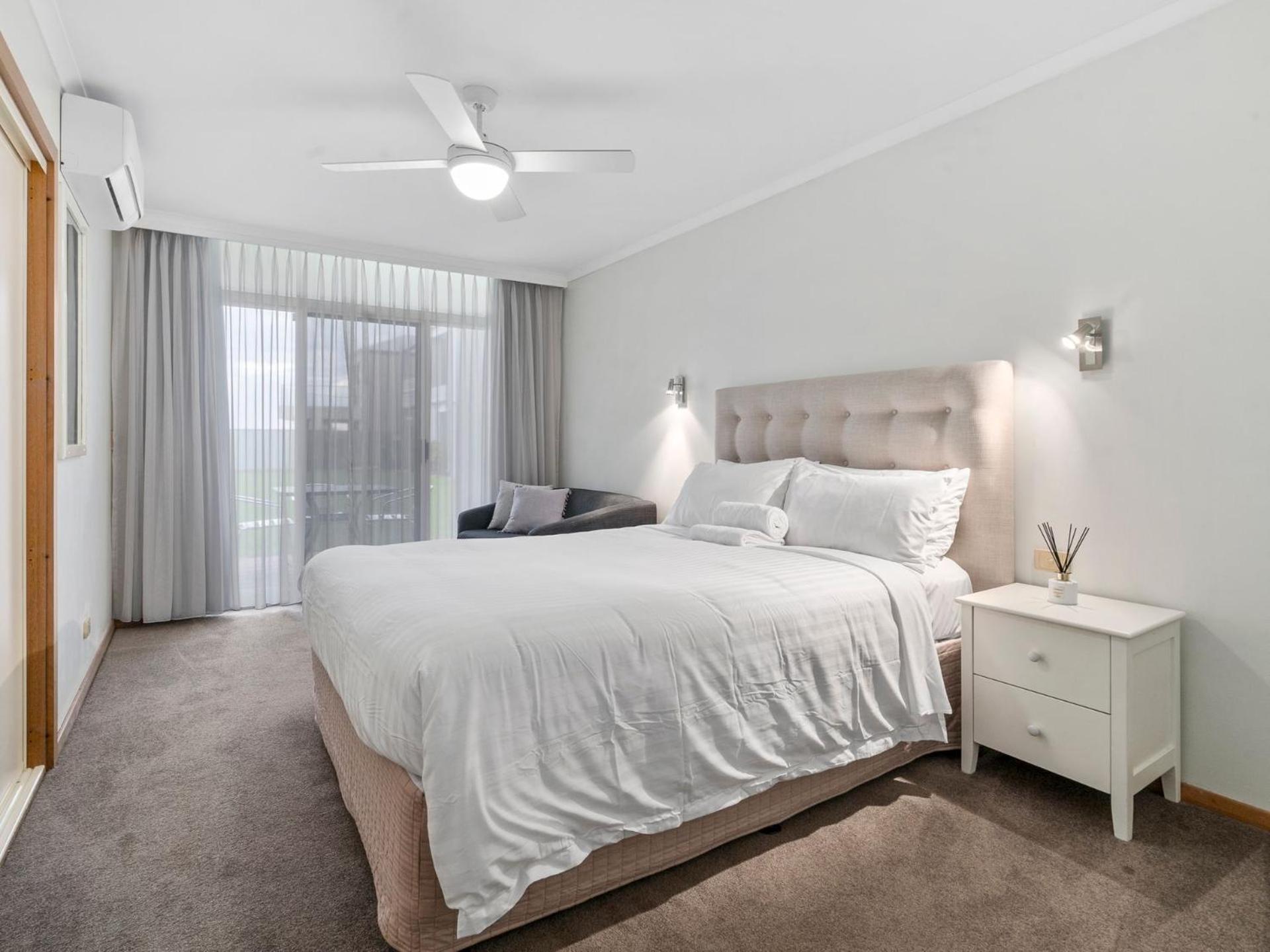 Yarrawonga Lakeside Apartment 41