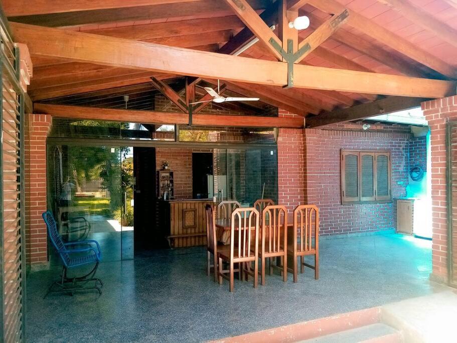Country house, friends, meetings, well connected view 3