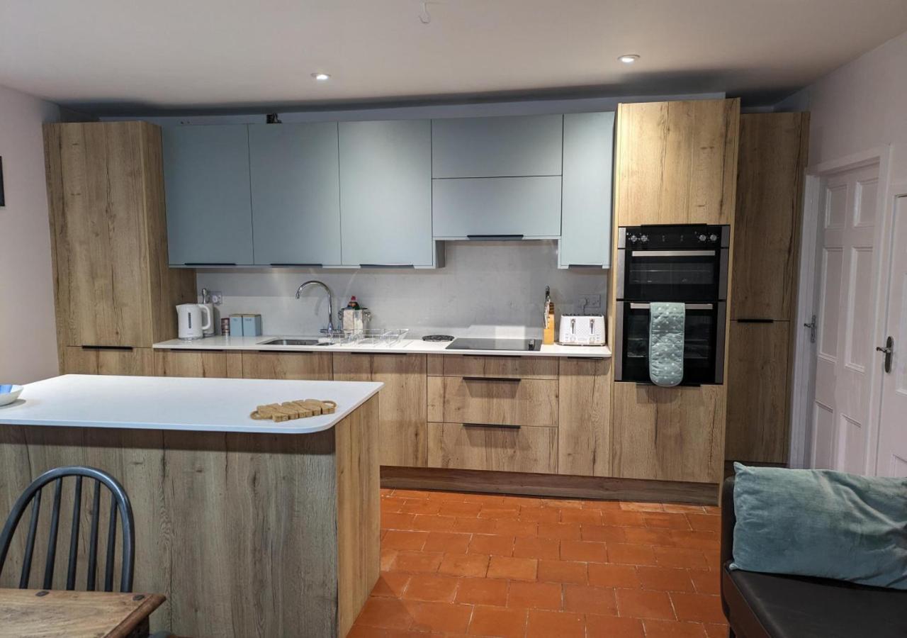 3 Bed in Llanbedrog oc-thehol