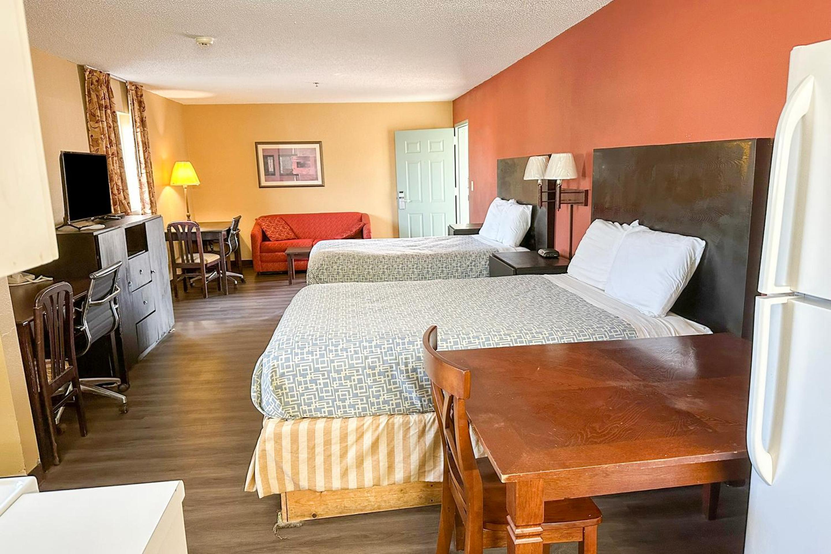 Garden Inn & Suites view 4